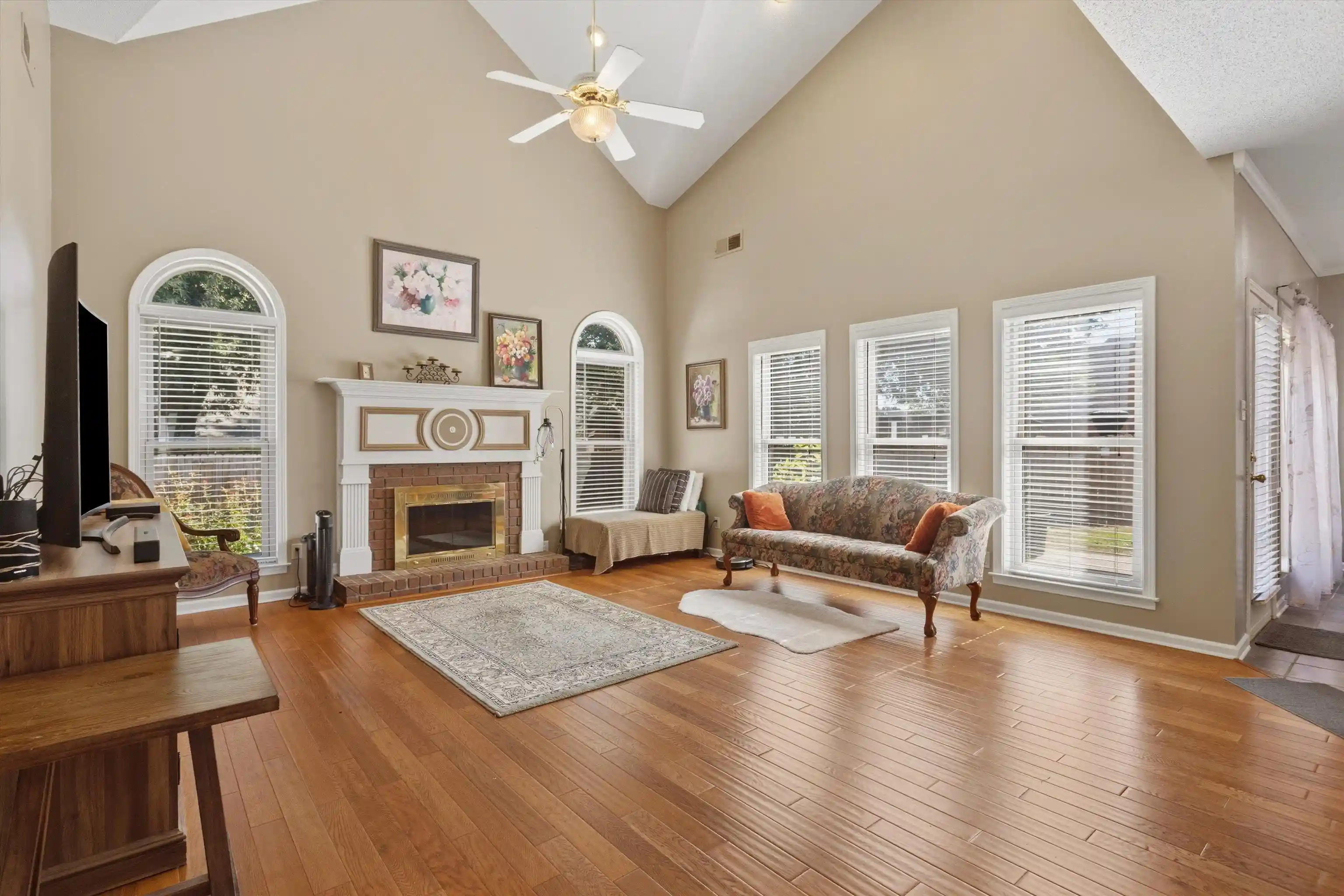 Photo 3 of Single family home for sale at 6772 Stonetrace Dr, Bartlett, TN 38135 | MLS# 10230098 | Listing updated on 2026-09-18