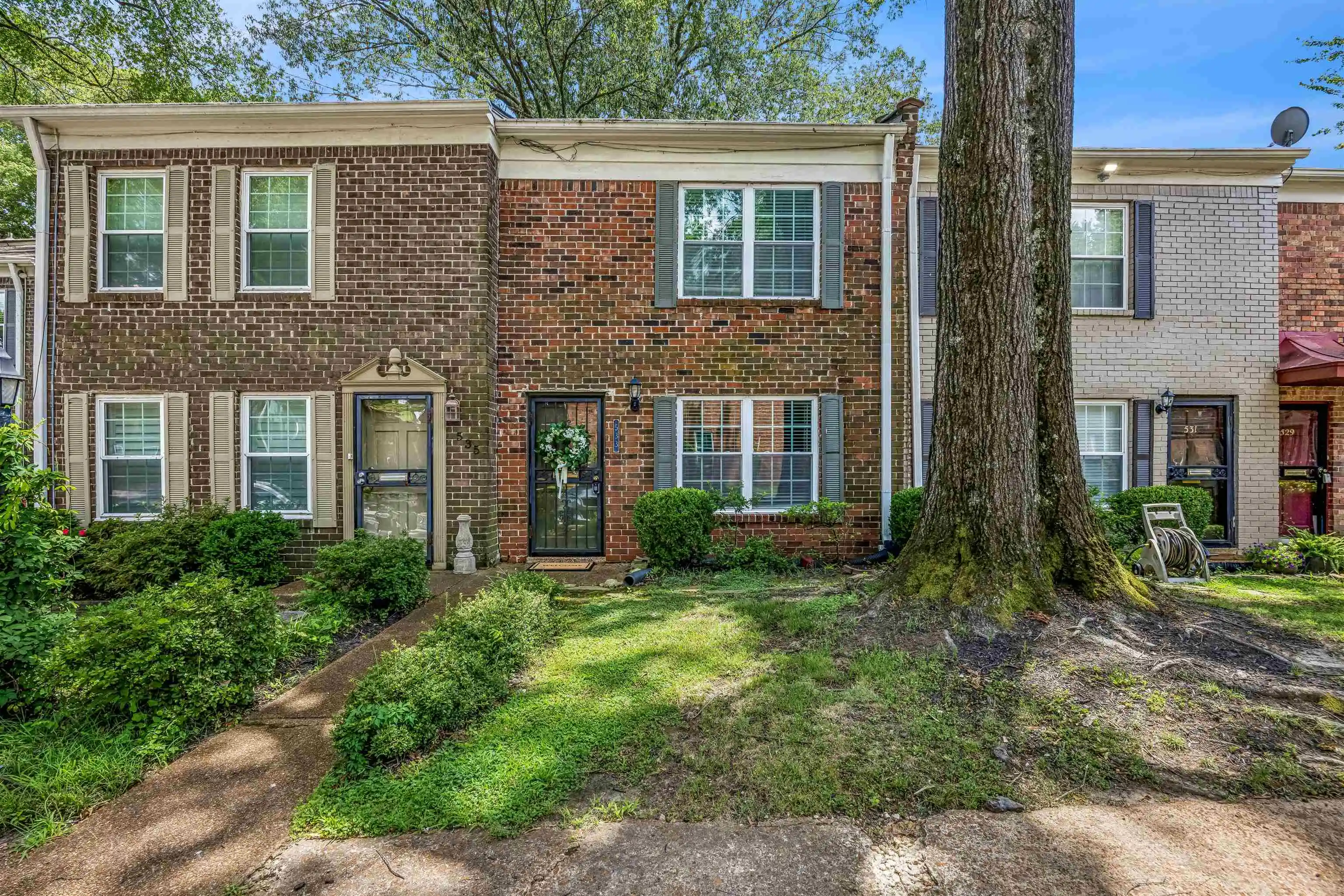 Photo 1 of Townhouse for sale at 533 Peabody Sq #533, Memphis, TN 38104 | MLS# 10230102 | Listing updated on 2026-10-06