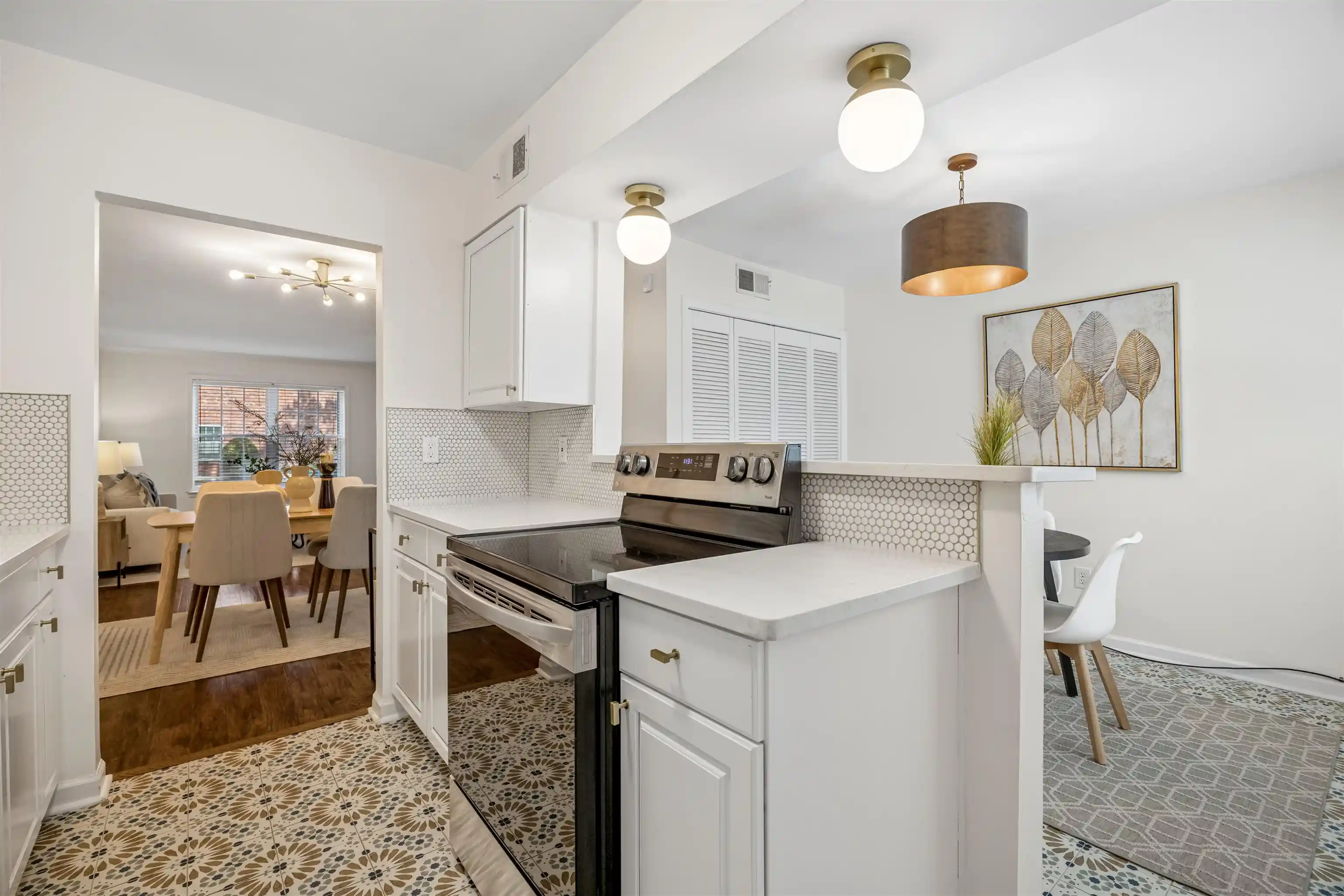 Photo 3 of Townhouse for sale at 533 Peabody Sq #533, Memphis, TN 38104 | MLS# 10230102 | Listing updated on 2026-10-06