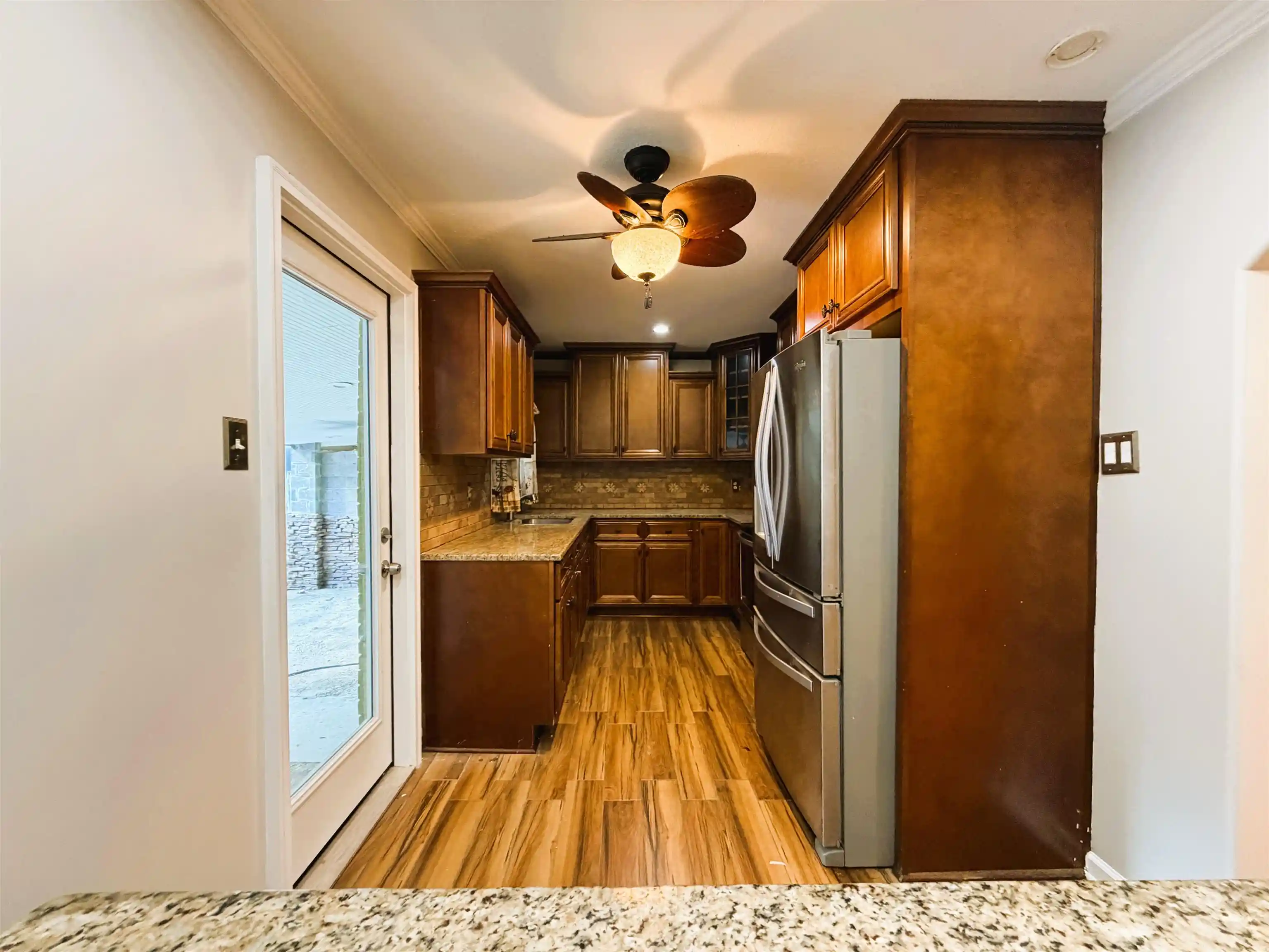 Photo 1 of Sale Pending at 1903 Capri Rd, Memphis, TN 38117 | MLS# 10230105 | Listing updated on 2026-09-29