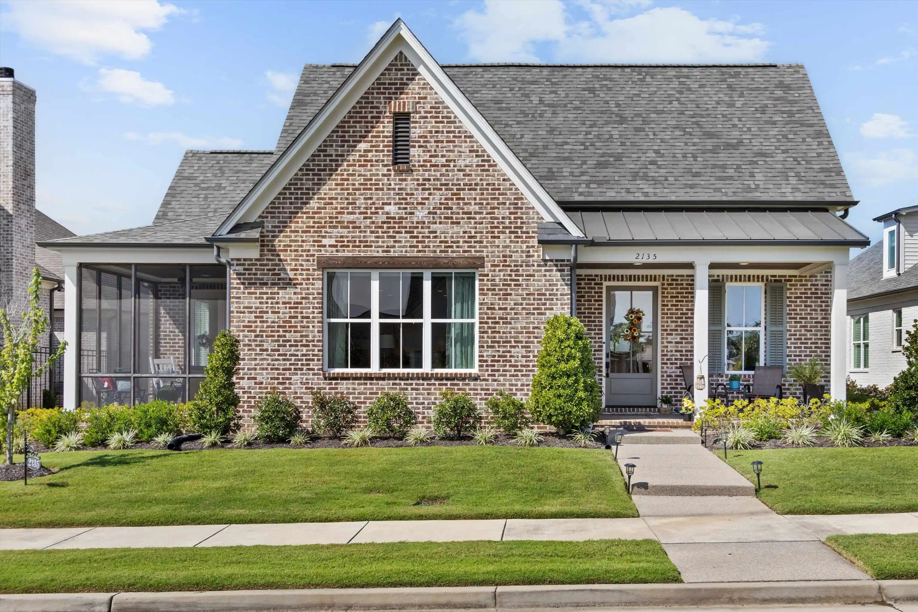 Photo 1 of Sale Pending at 2135 N Greenbrier Lakes Blvd, Collierville, TN 38017 | MLS# 10230113 | Listing updated on 2026-09-13