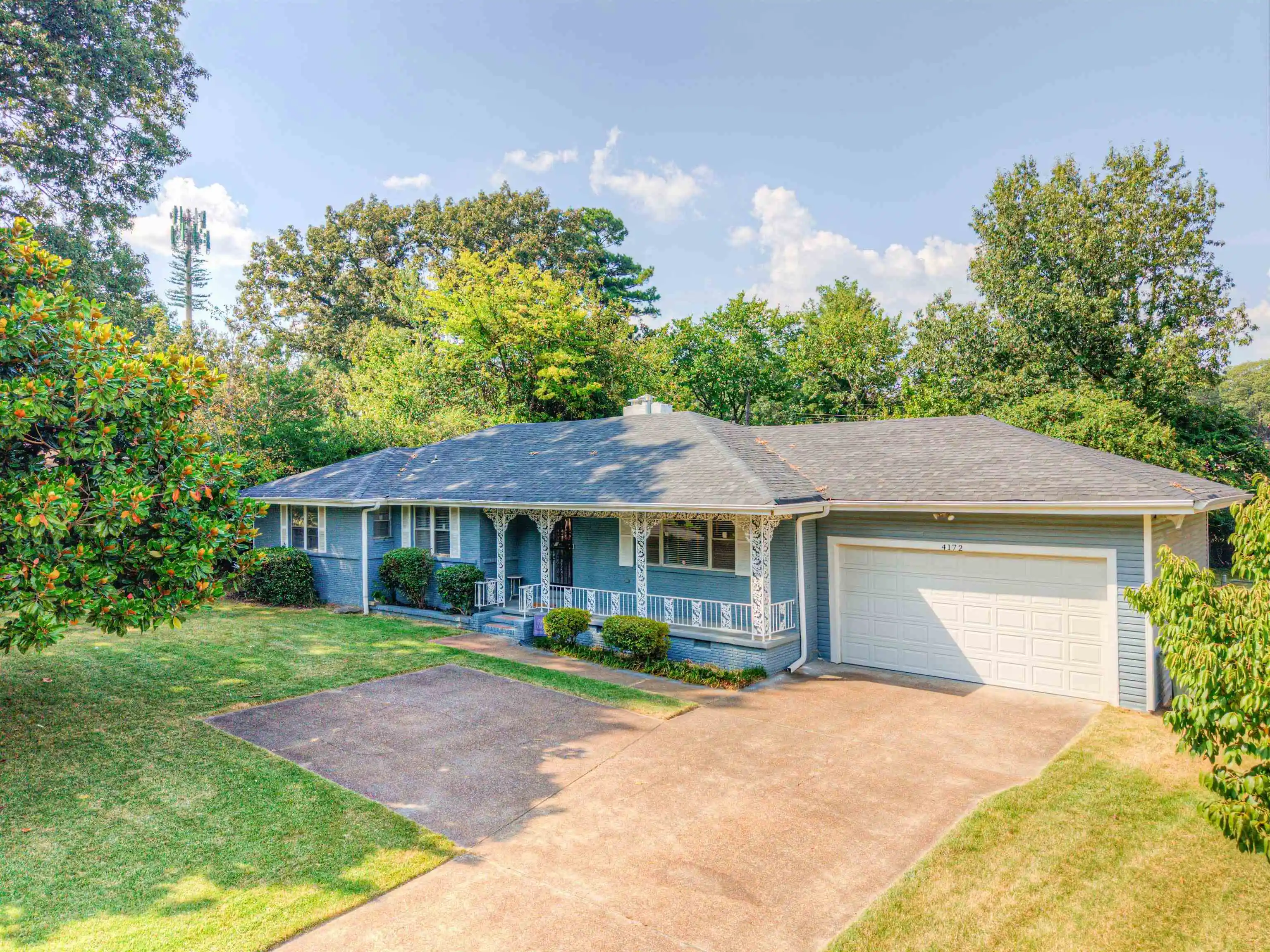 Photo 1 of Single family home for sale at 4172 Oaksedge Dr, Memphis, TN 38117 | MLS# 10230115 | Listing updated on 2026-09-29