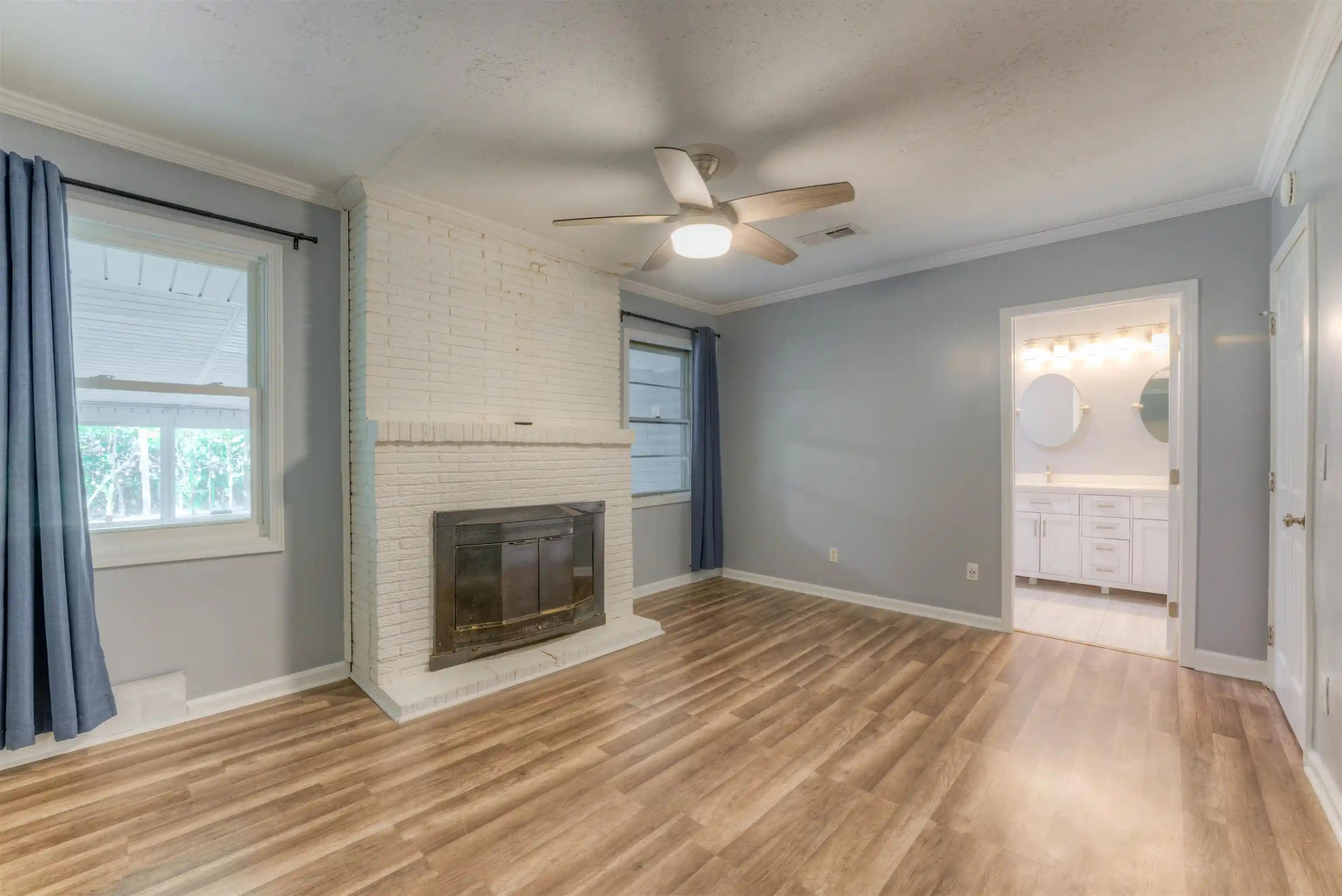 Photo 4 of Single family home for sale at 4172 Oaksedge Dr, Memphis, TN 38117 | MLS# 10230115 | Listing updated on 2026-10-08