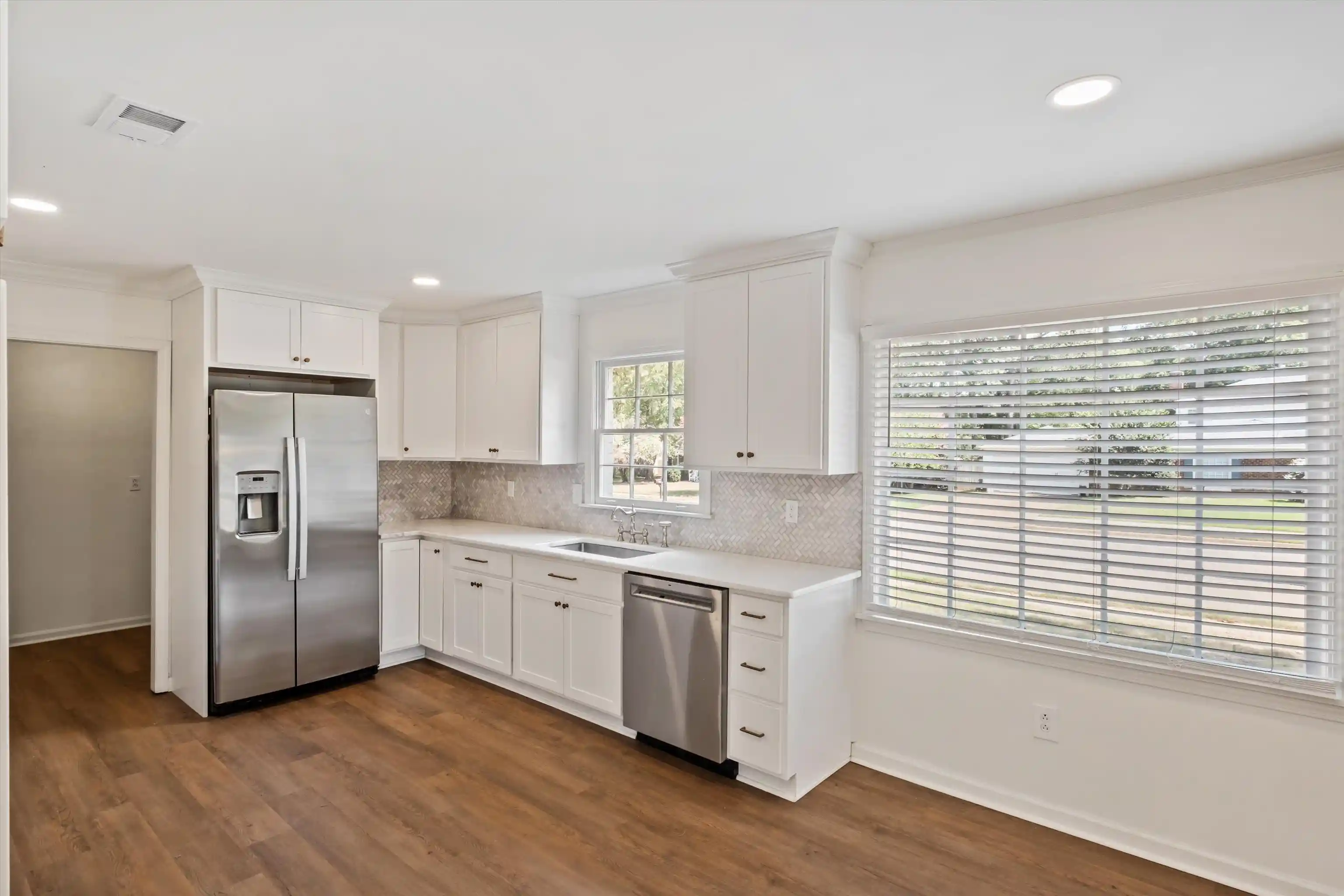 Photo 2 of Single family home for sale at 7954 Neshoba Rd, Germantown, TN 38138 | MLS# 10230116 | Listing updated on 2026-09-11