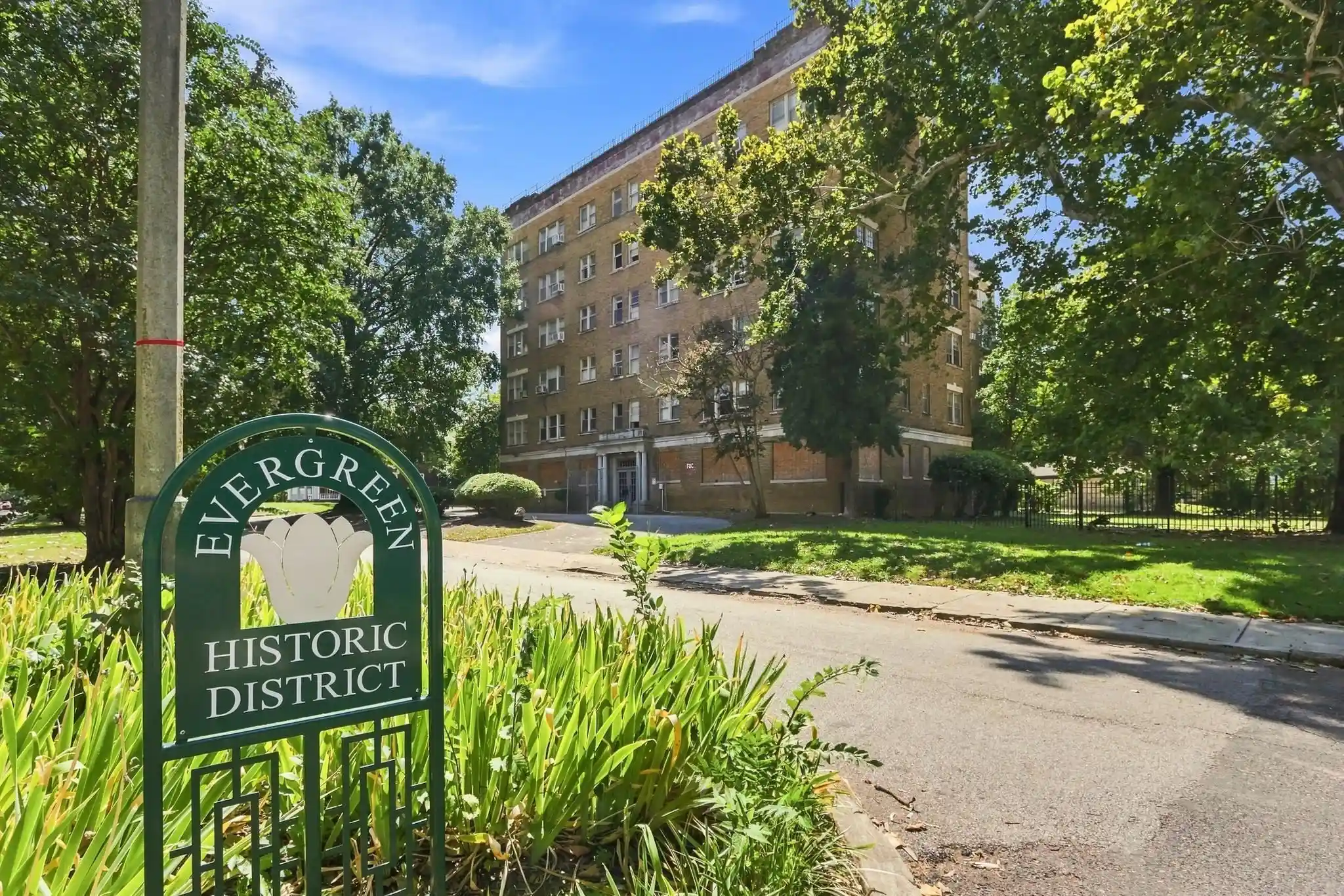 Photo 1 of Condo for sale at 175 Stonewall St, Memphis, TN 38104 | MLS# 10230127 | Listing updated on 2026-09-11