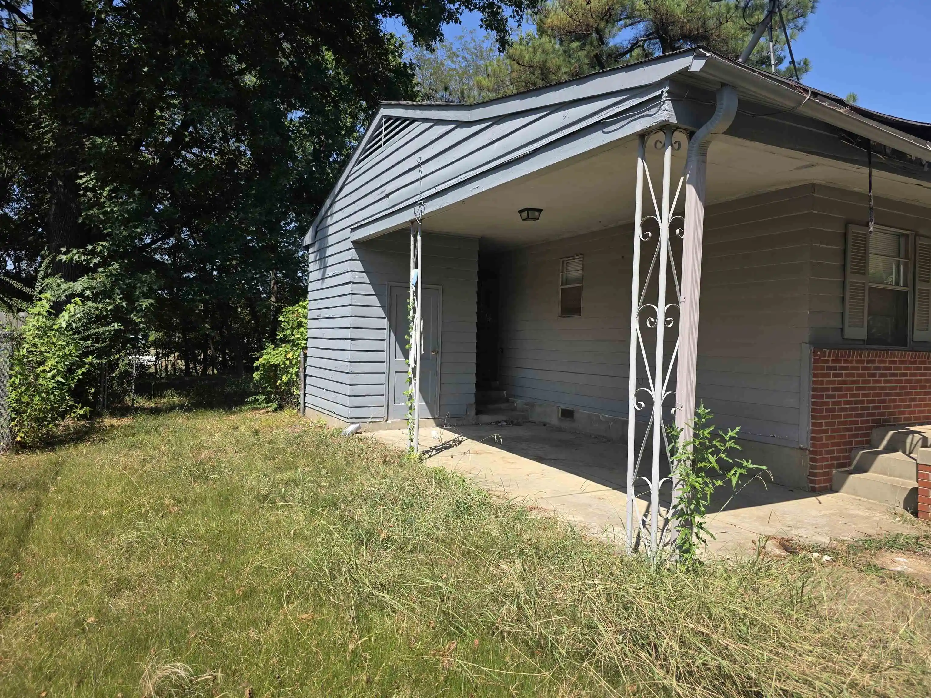 Photo 4 of Single family home for sale at 5597 Loch Lomond Dr, Memphis, TN 38116 | MLS# 10230139 | Listing updated on 2026-09-10