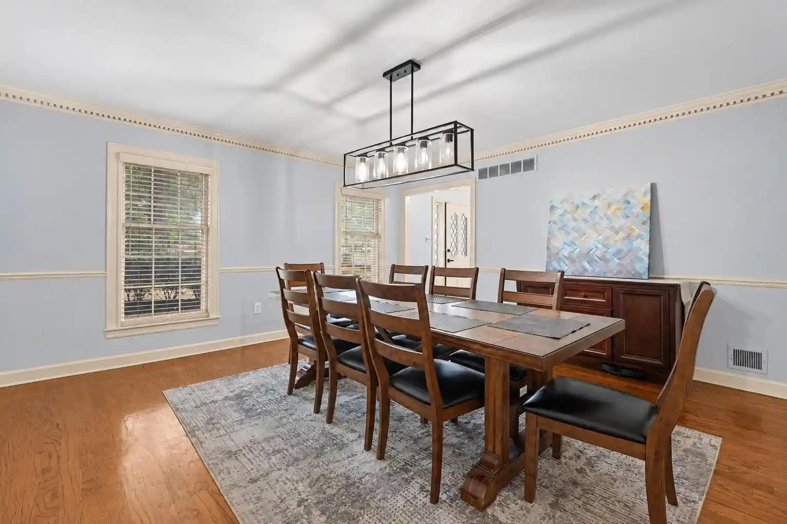 Photo 3 of Single family home for sale at 6631 Poplar Pike, Memphis, TN 38119 | MLS# 10230148 | Listing updated on 2026-10-23