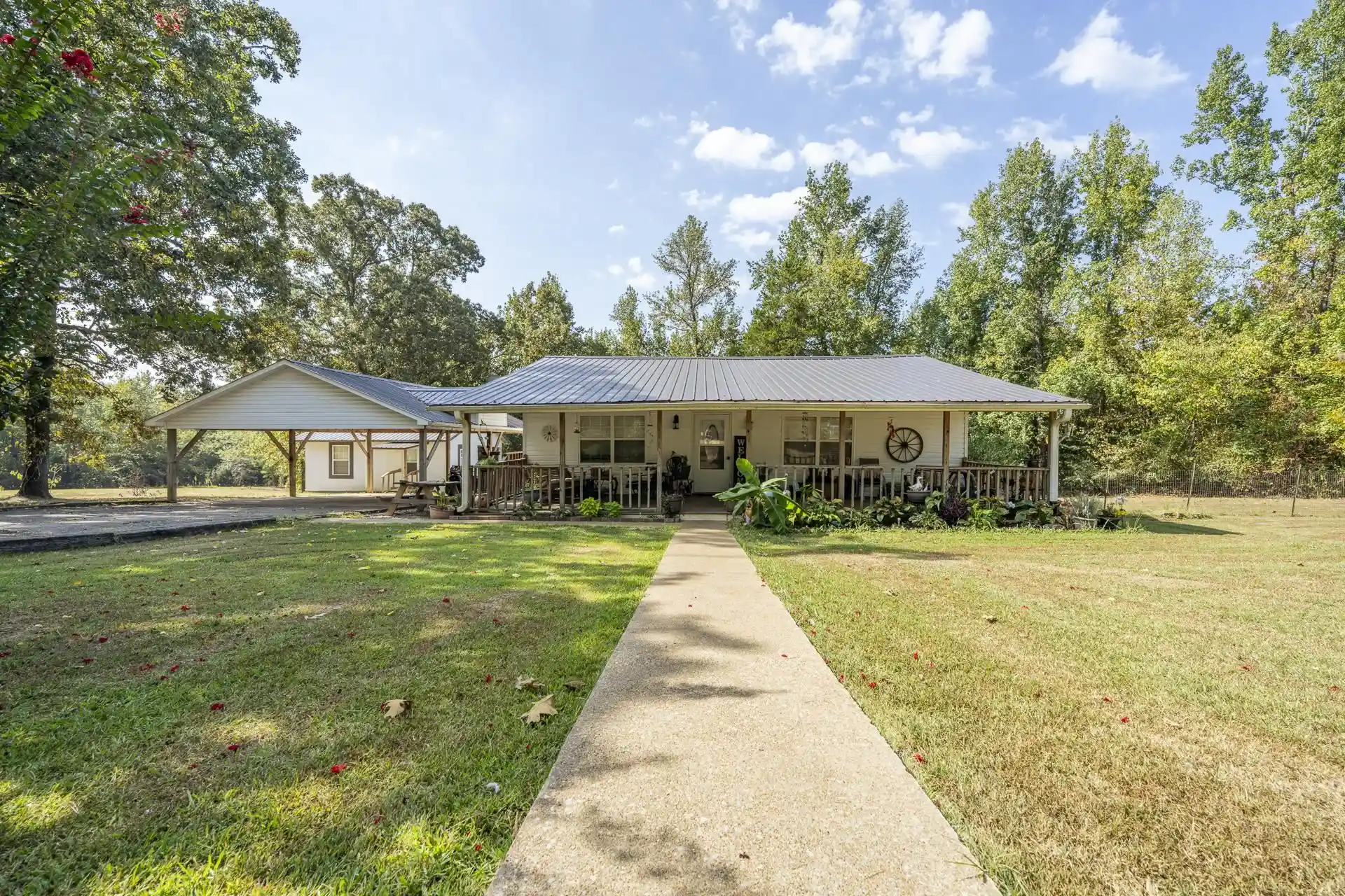 Photo 1 of Single family home for sale at 1410 Neely Rd, Middleton, TN 38052 | MLS# 10230156 | Listing updated on 2026-09-10