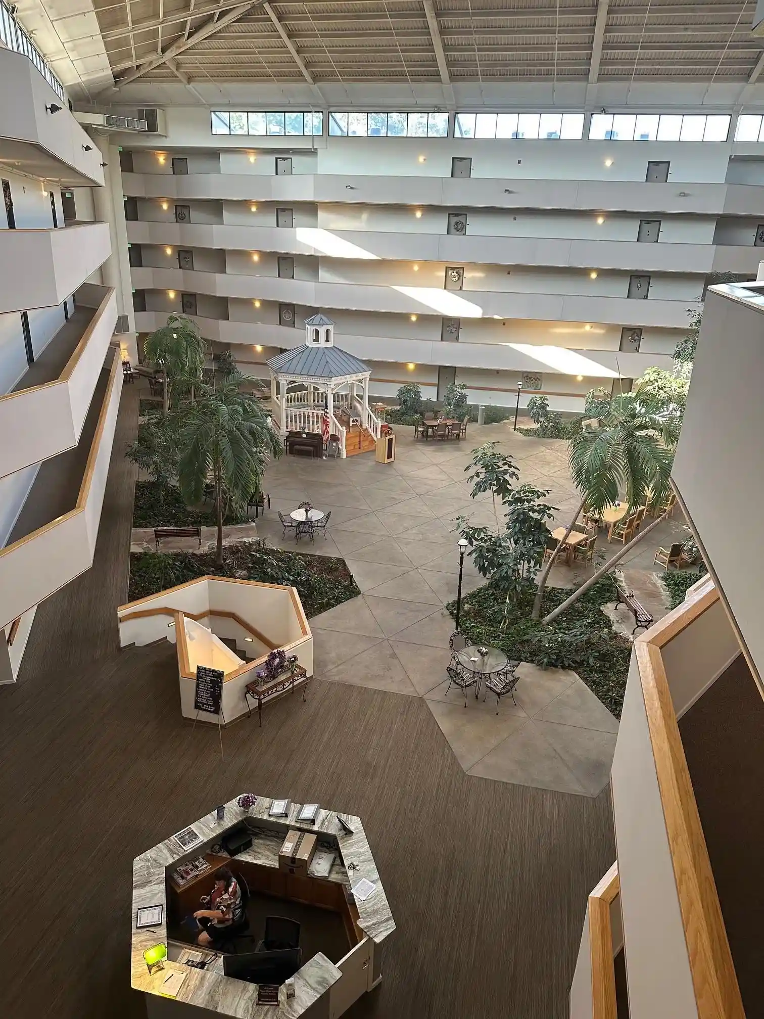 Photo 4 of Condo for sale at 3589 Covington Pike #203, Memphis, TN 38128 | MLS# 10230161 | Listing updated on 2026-09-10