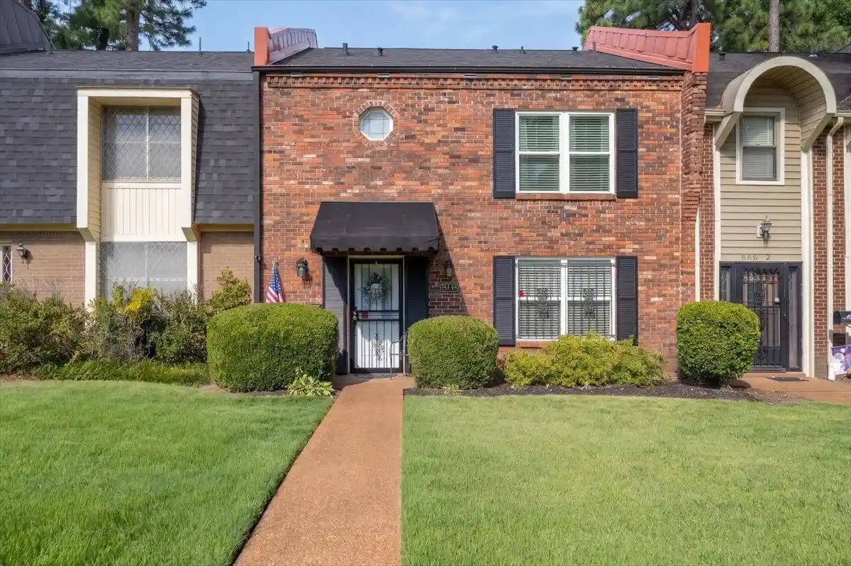 Photo 1 of Townhouse for sale at 855 S Yates Rd #3, Memphis, TN 38120 | MLS# 10230165 | Listing updated on 2026-09-11