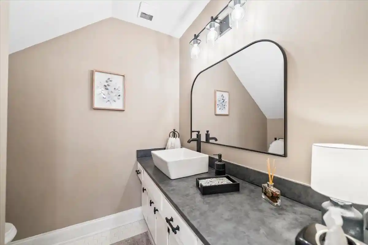 Photo 3 of Townhouse for sale at 855 S Yates Rd #3, Memphis, TN 38120 | MLS# 10230165 | Listing updated on 2026-09-11