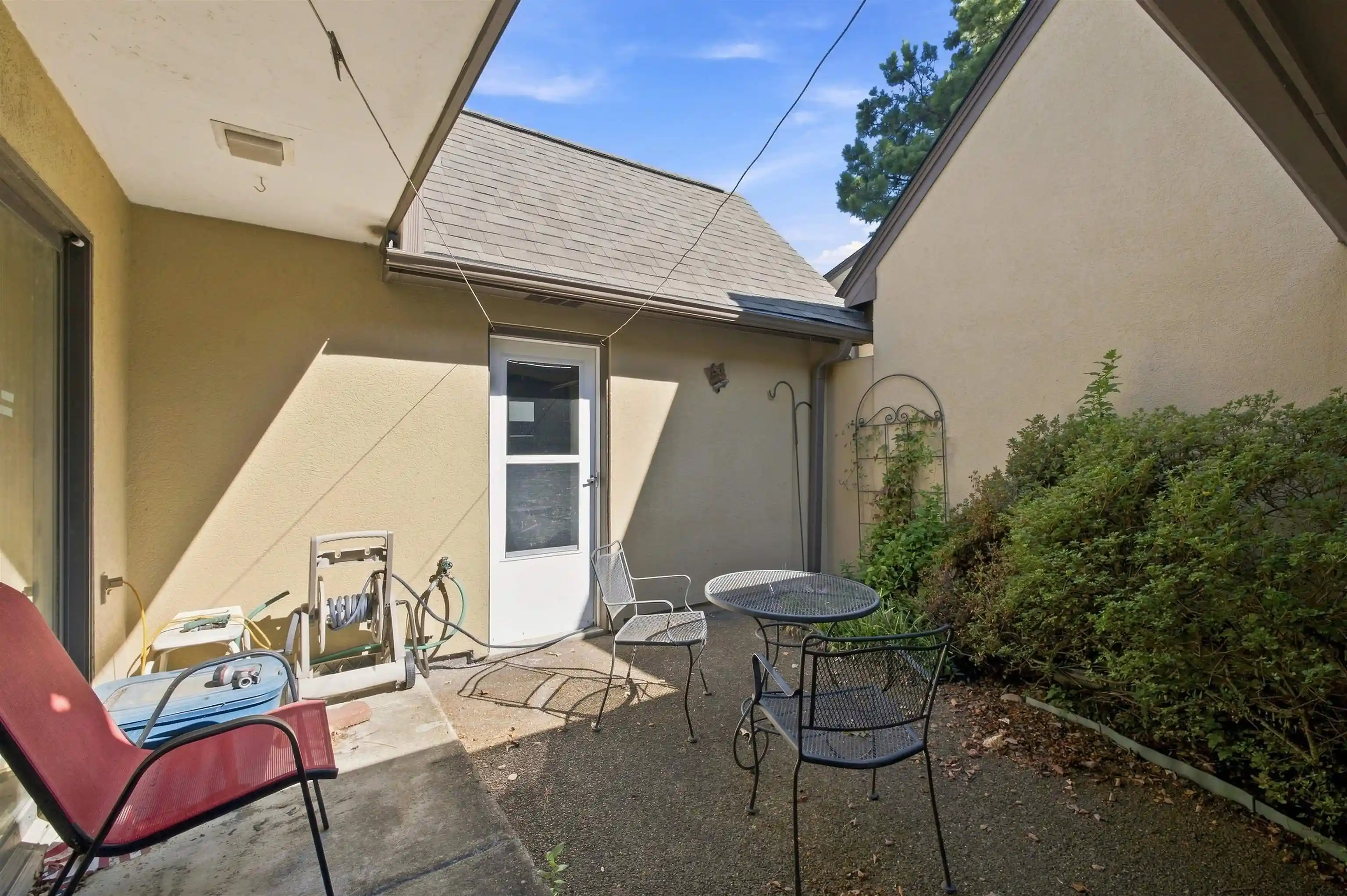 Photo 1 of Townhouse for sale at 5023 Scheibler Rd #E4, Memphis, TN 38128 | MLS# 10230166 | Listing updated on 2026-09-24
