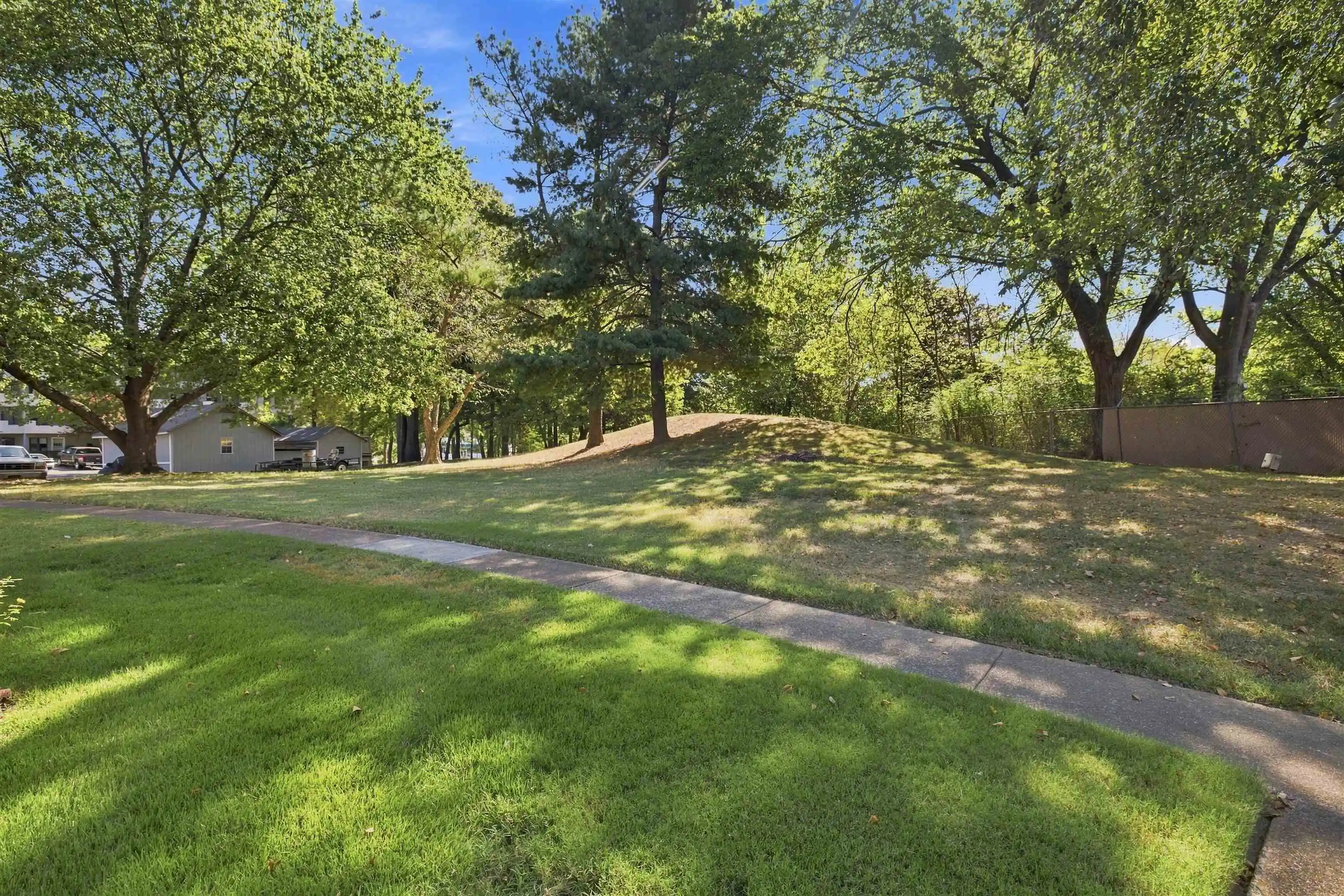 Photo 2 of Townhouse for sale at 5023 Scheibler Rd #E4, Memphis, TN 38128 | MLS# 10230166 | Listing updated on 2026-09-24