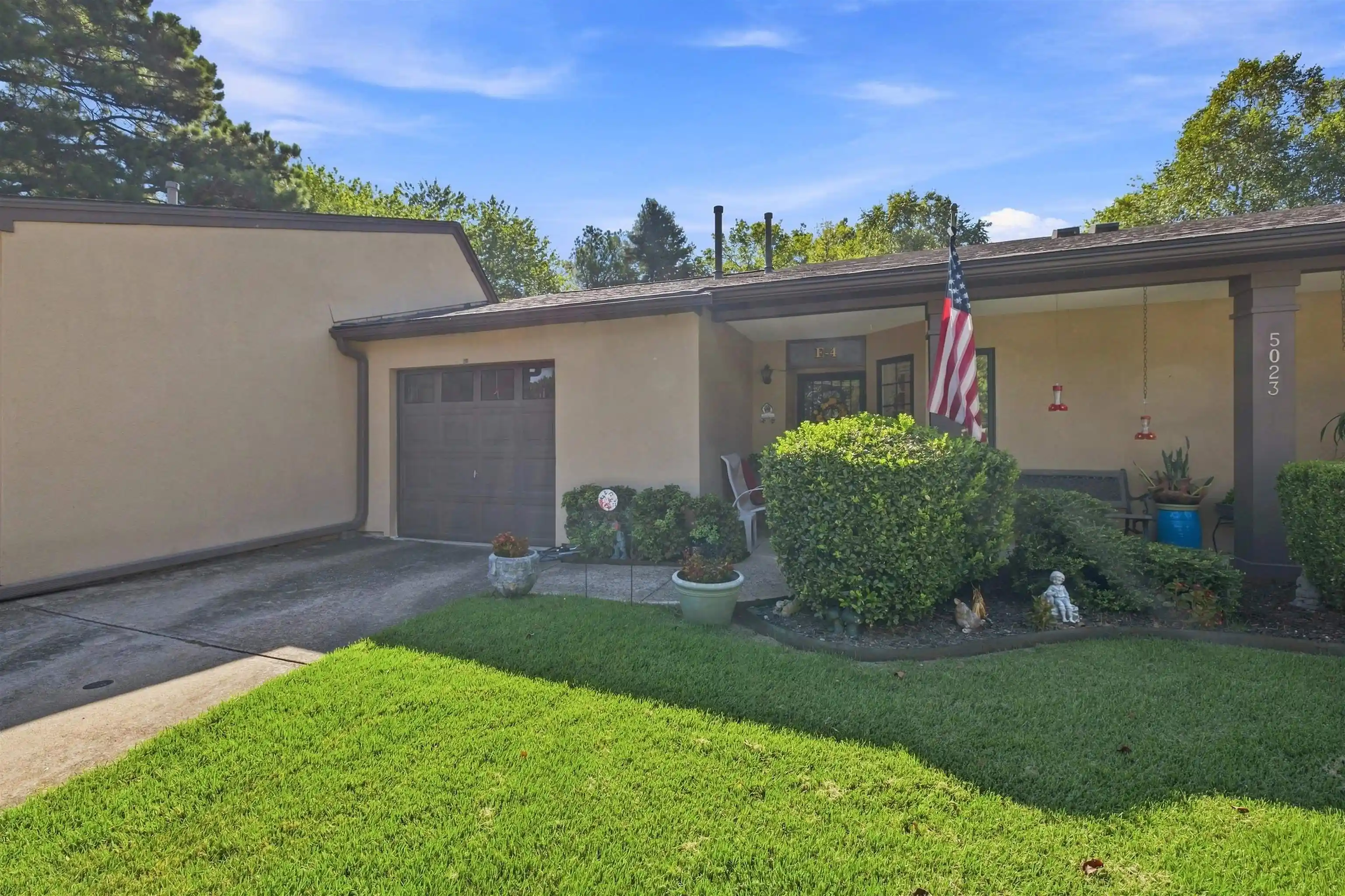 Photo 4 of Townhouse for sale at 5023 Scheibler Rd #E4, Memphis, TN 38128 | MLS# 10230166 | Listing updated on 2026-09-24