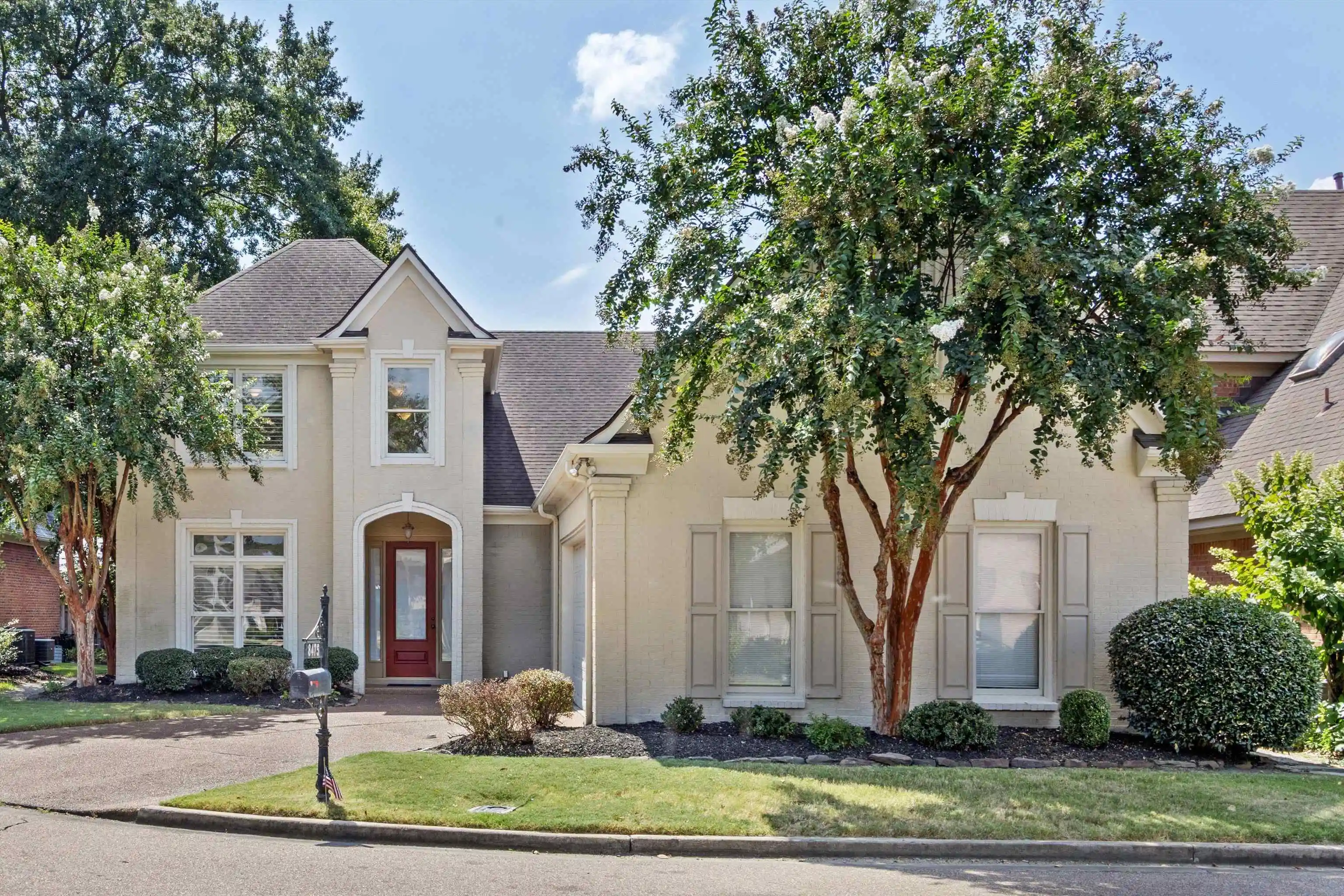 Photo 1 of Single family home for sale at 8475 Friarlynch Ln, Germantown, TN 38139 | MLS# 10230168 | Listing updated on 2026-09-14