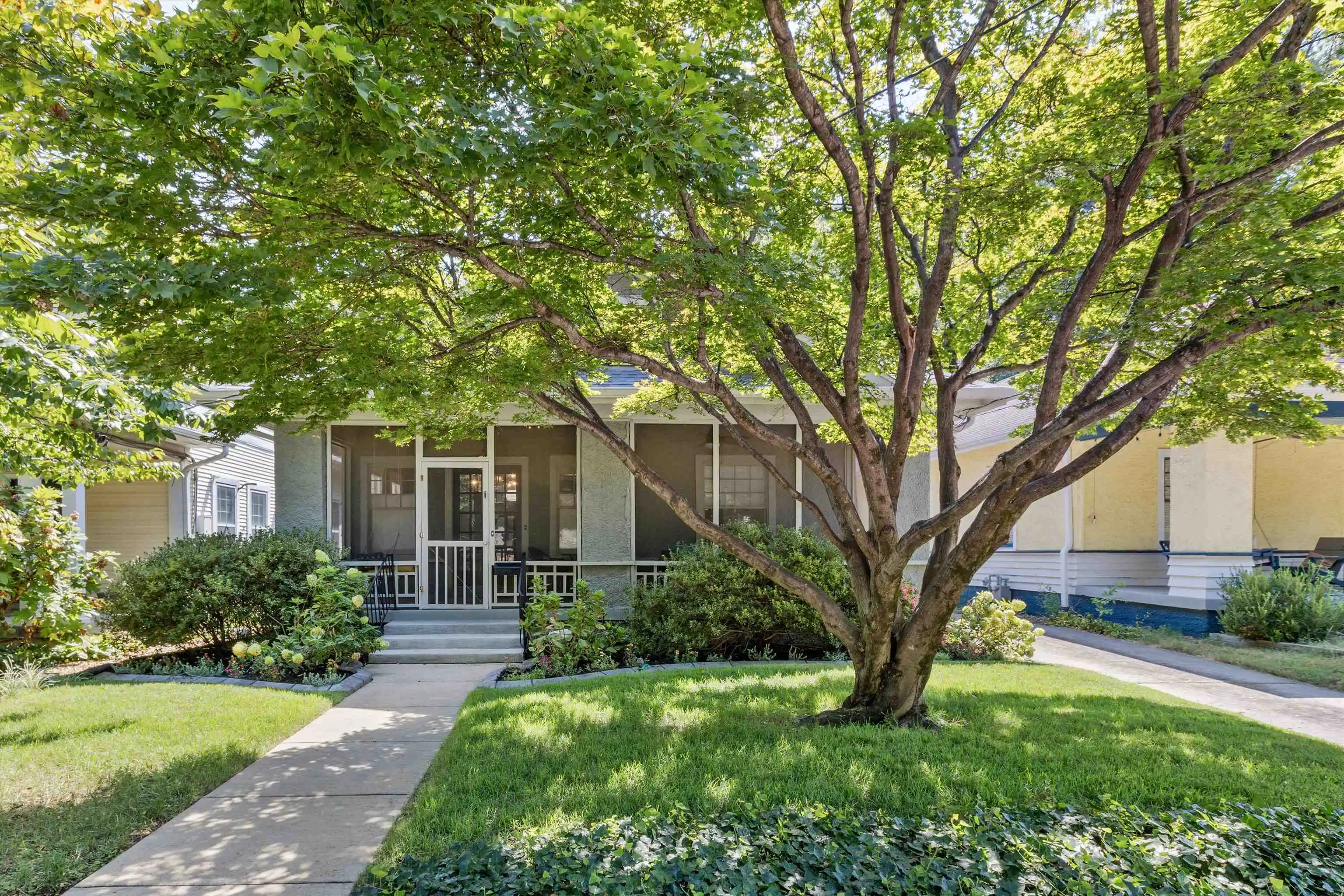 Photo 1 of Sale Pending at 1929 Harbert Ave, Memphis, TN 38104 | MLS# 10230169 | Listing updated on 2026-09-14