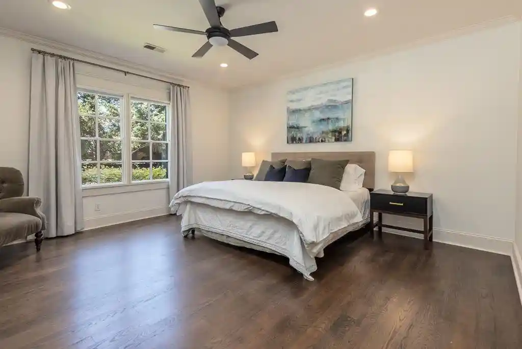 Photo 3 of Sale Pending at 1905 Enclave Holw Ln, Germantown, TN 38139 | MLS# 10230178 | Listing updated on 2026-09-17