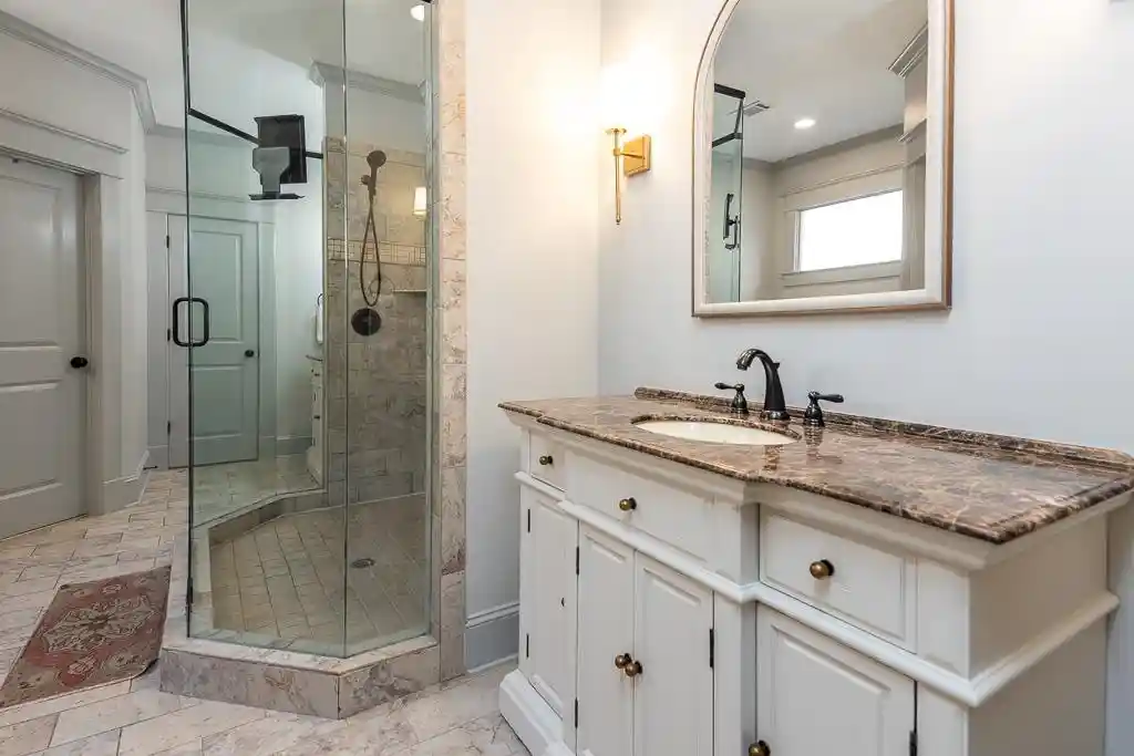 Photo 3 of Sale Pending at 1905 Enclave Holw Ln, Germantown, TN 38139 | MLS# 10230178 | Listing updated on 2026-09-17