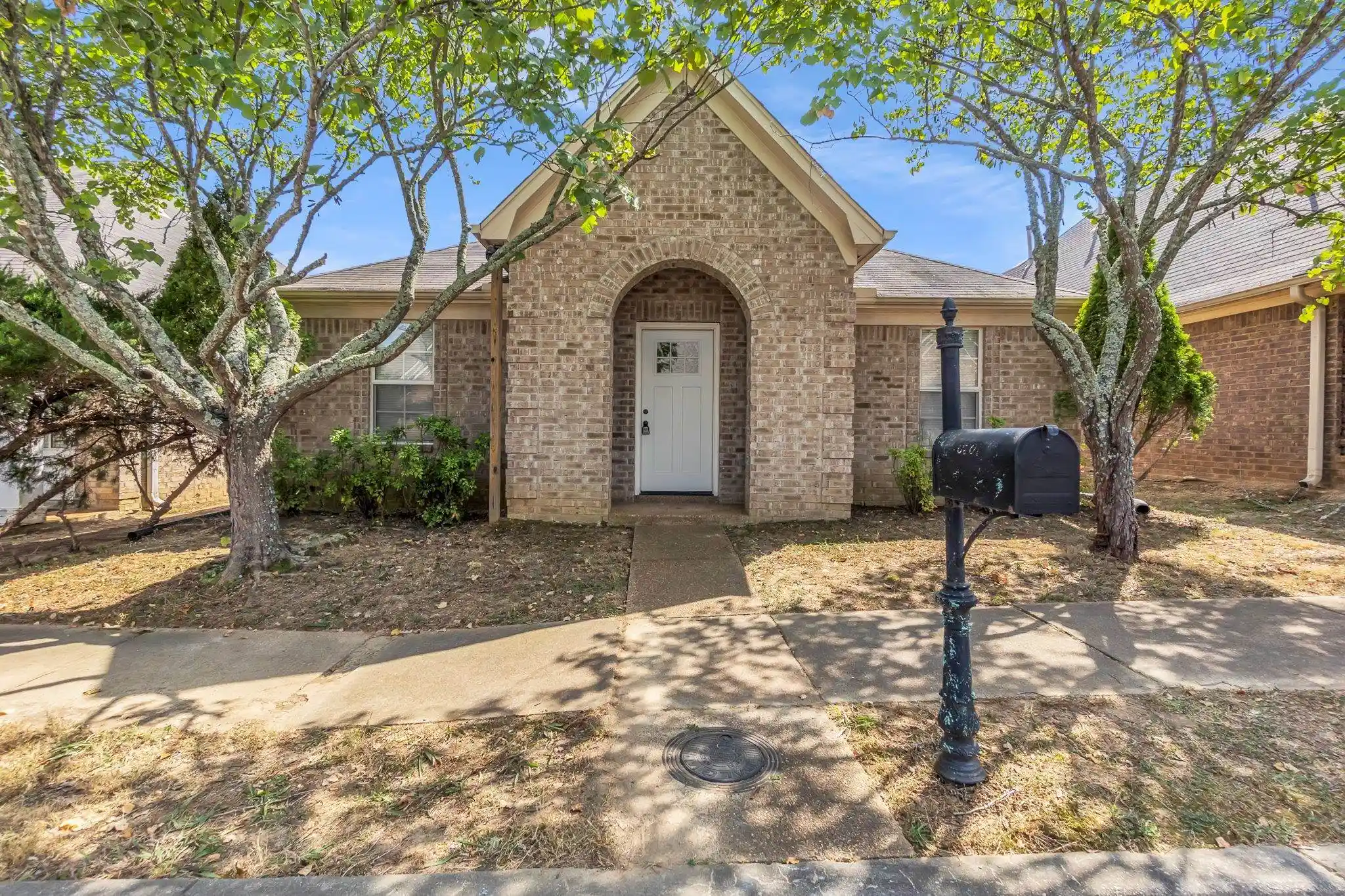 Photo 1 of Single family home for sale at 10201 Evening Hl Dr, Cordova, TN 38016 | MLS# 10230189 | Listing updated on 2026-09-21