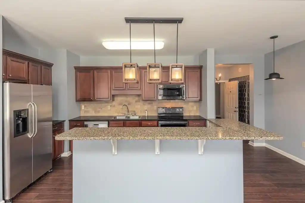 Photo 3 of Condo for sale at 721 Litty Ct #201, Memphis, TN 38103 | MLS# 10230190 | Listing updated on 2026-09-10