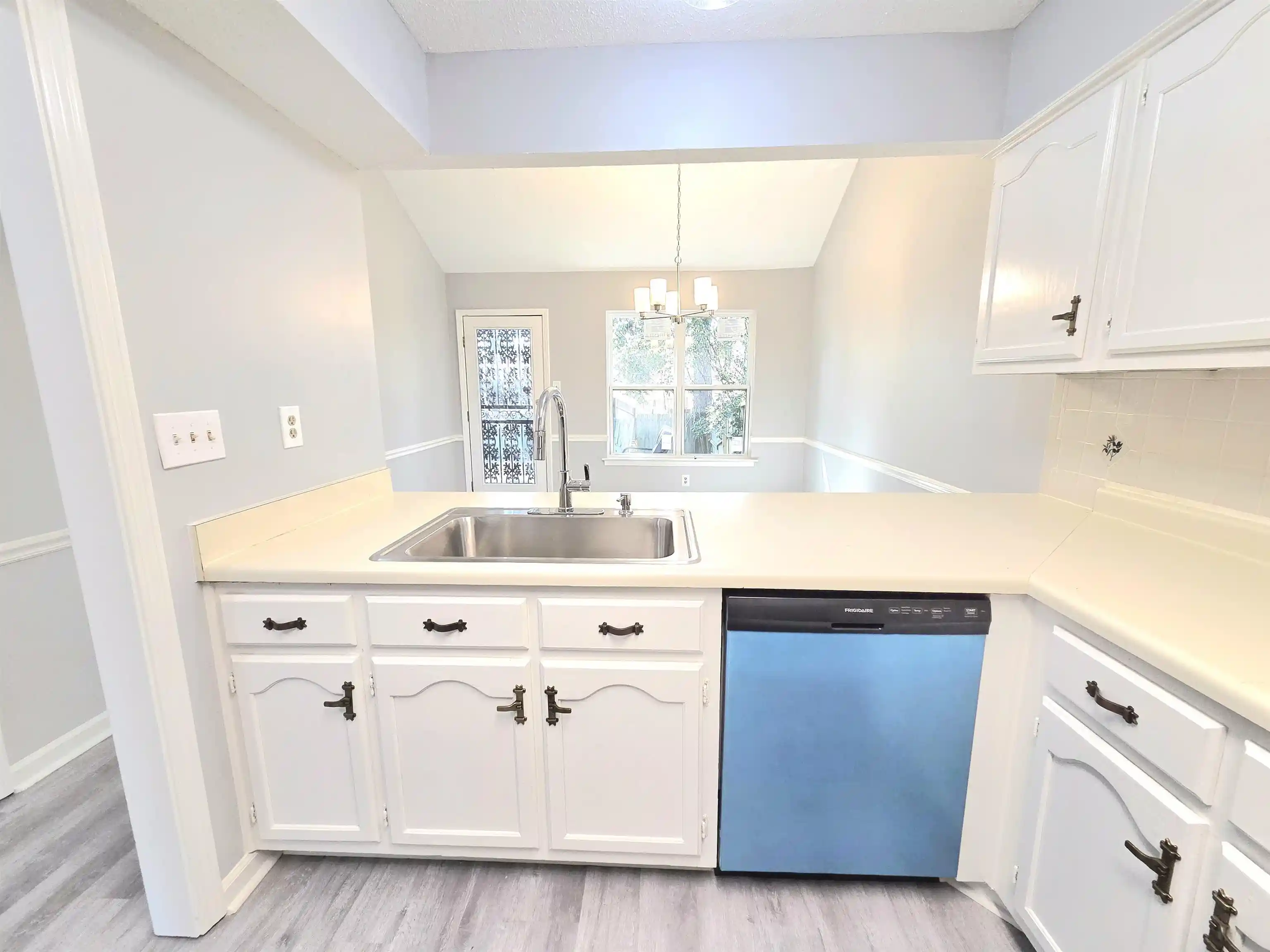 Photo 3 of Townhouse for sale at 4416 Forest Valley Cv, Memphis, TN 38141 | MLS# 10230214 | Listing updated on 2026-09-11