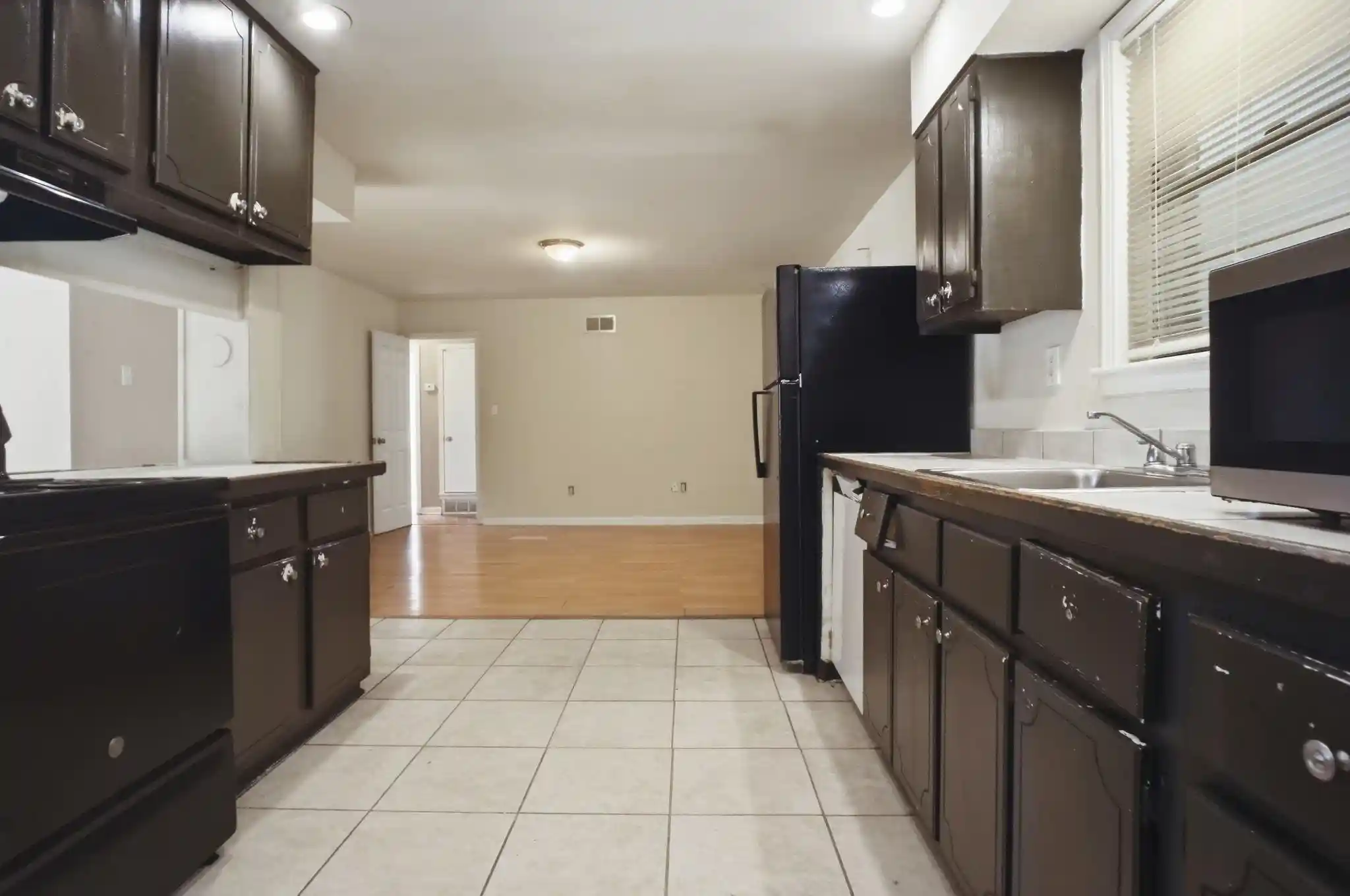 Photo 3 of Single family home for sale at 3239 Nora Lee Ln, Memphis, TN 38118 | MLS# 10230229 | Listing updated on 2026-09-11