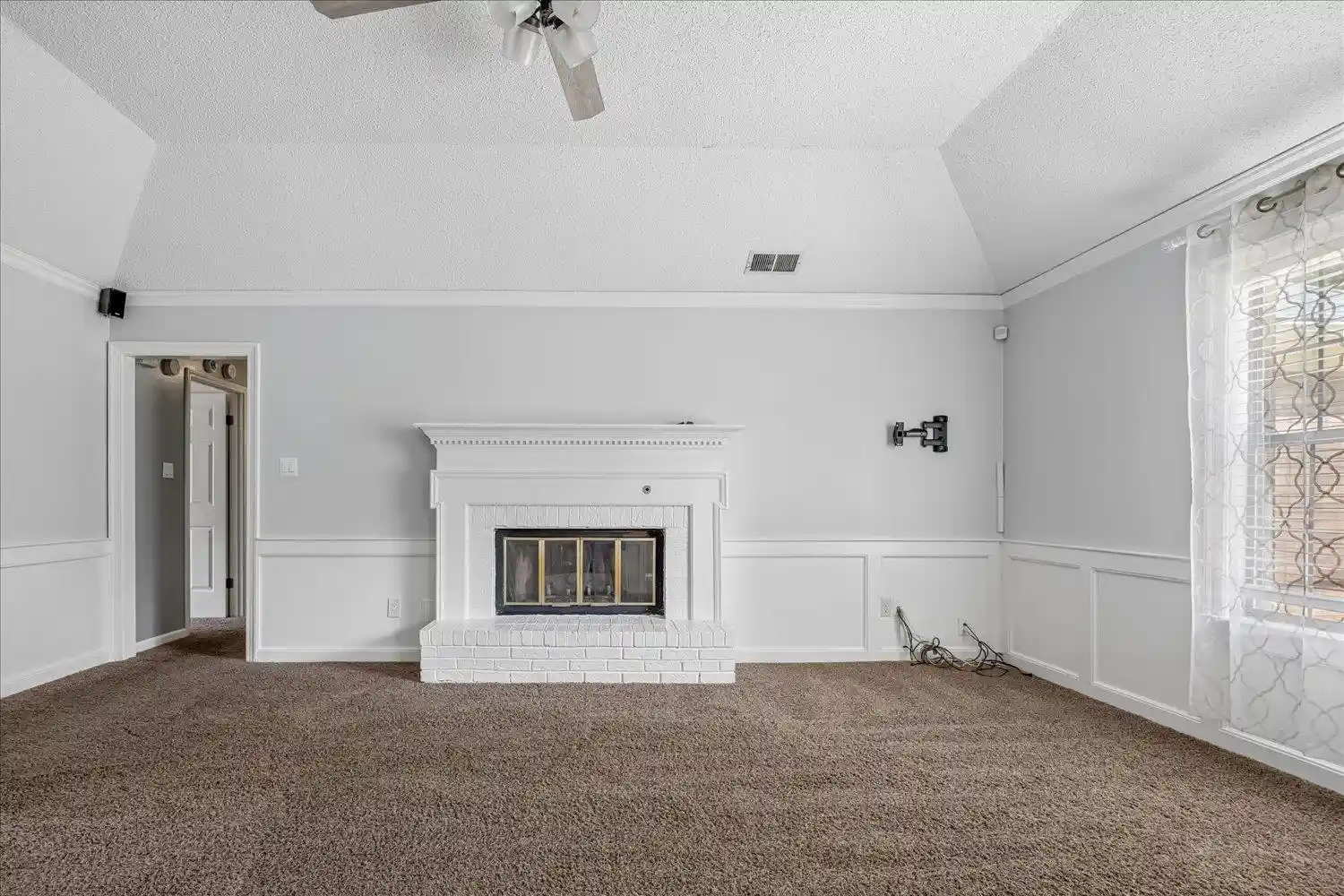 Photo 2 of Sale Pending at 3514 Countryhill Dr, Bartlett, TN 38135 | MLS# 10230230 | Listing updated on 2026-09-15