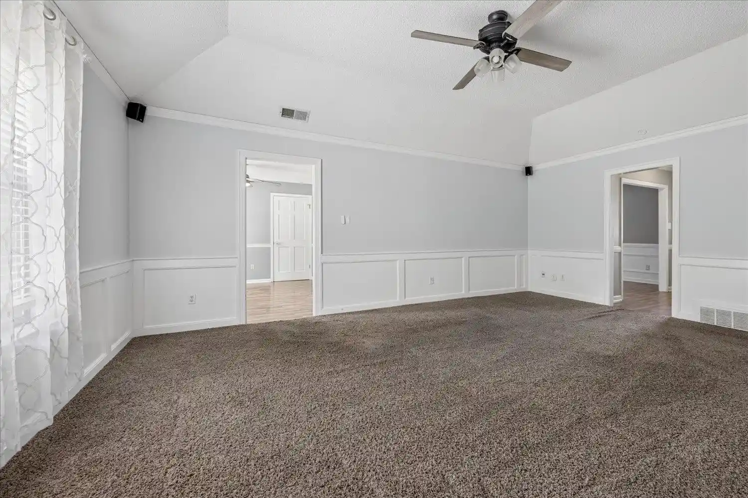 Photo 3 of Sale Pending at 3514 Countryhill Dr, Bartlett, TN 38135 | MLS# 10230230 | Listing updated on 2026-09-15