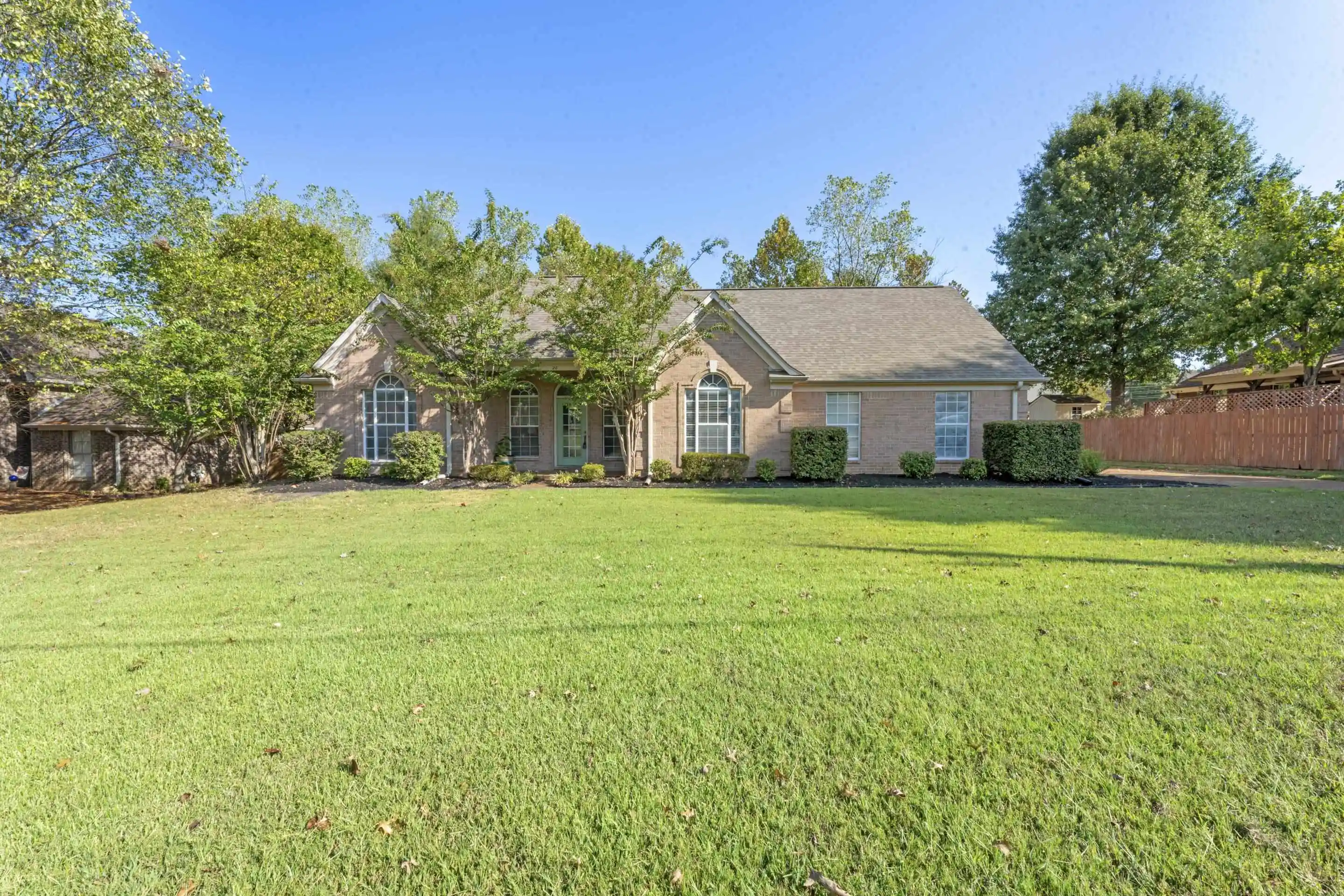 Photo 1 of Single family home for sale at 20 Country Brk Dr, Oakland, TN 38060 | MLS# 10230247 | Listing updated on 2026-09-17
