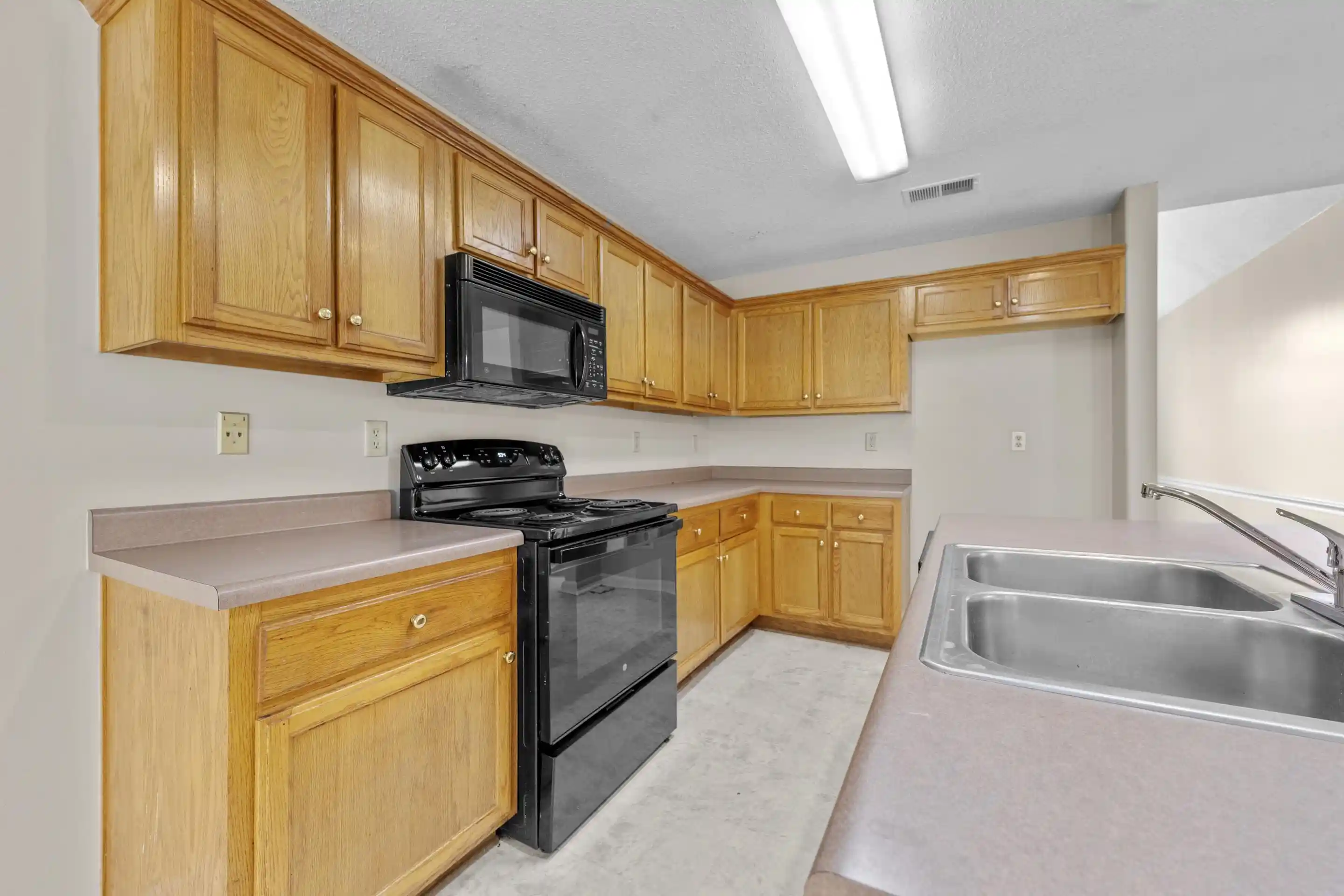 Photo 2 of Single family home for sale at 20 Country Brk Dr, Oakland, TN 38060 | MLS# 10230247 | Listing updated on 2026-09-17