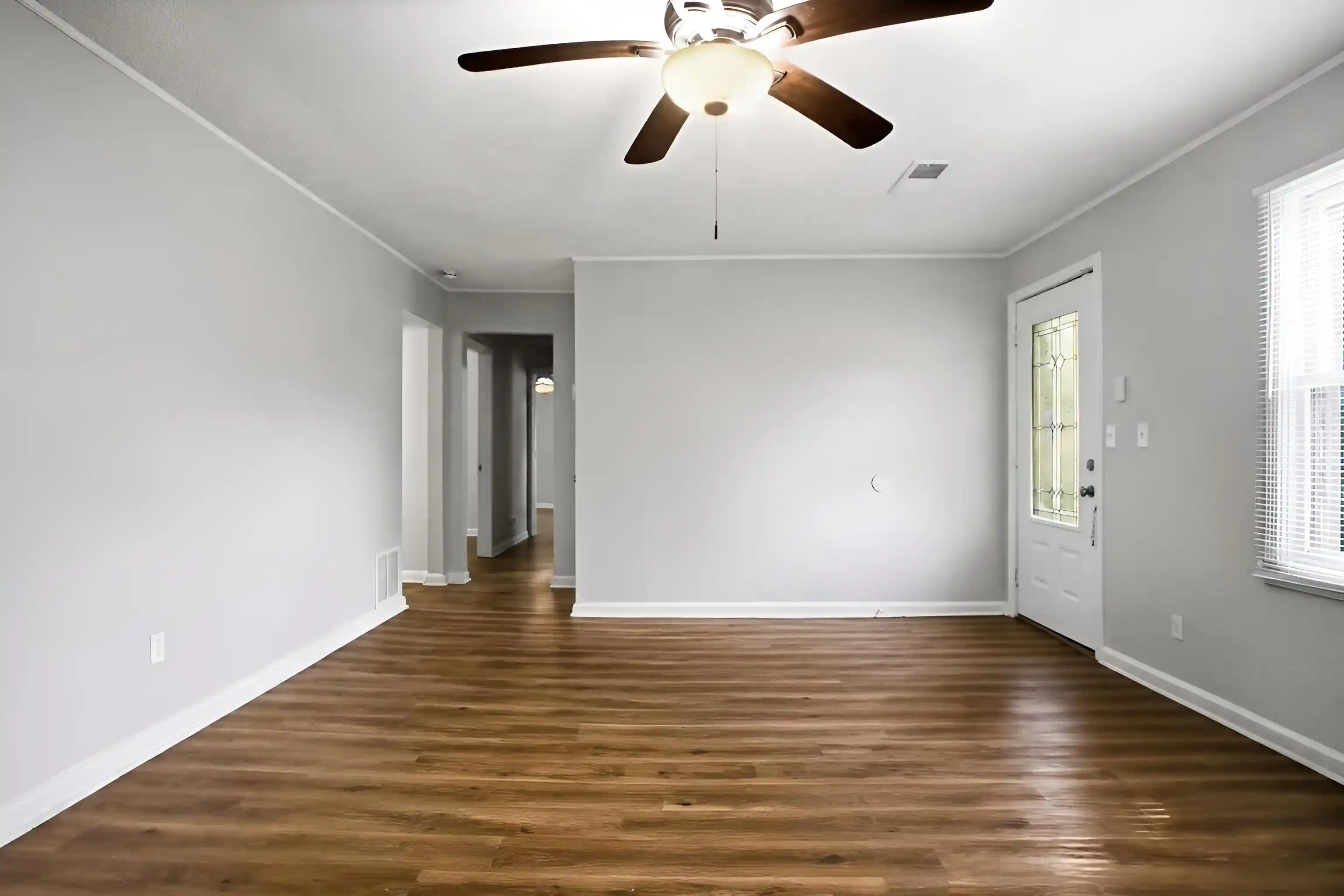 Photo 4 of Single family home for sale at 533 Burkman Dr, Collierville, TN 38017 | MLS# 10230250 | Listing updated on 2026-09-11