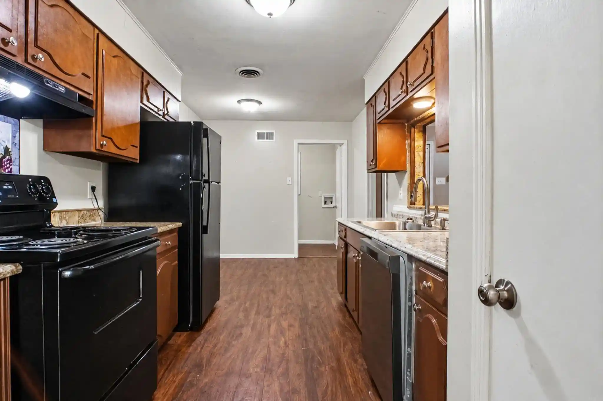 Photo 3 of Single family home for sale at 3249 Fairbanks St, Memphis, TN 38128 | MLS# 10230254 | Listing updated on 2026-09-11