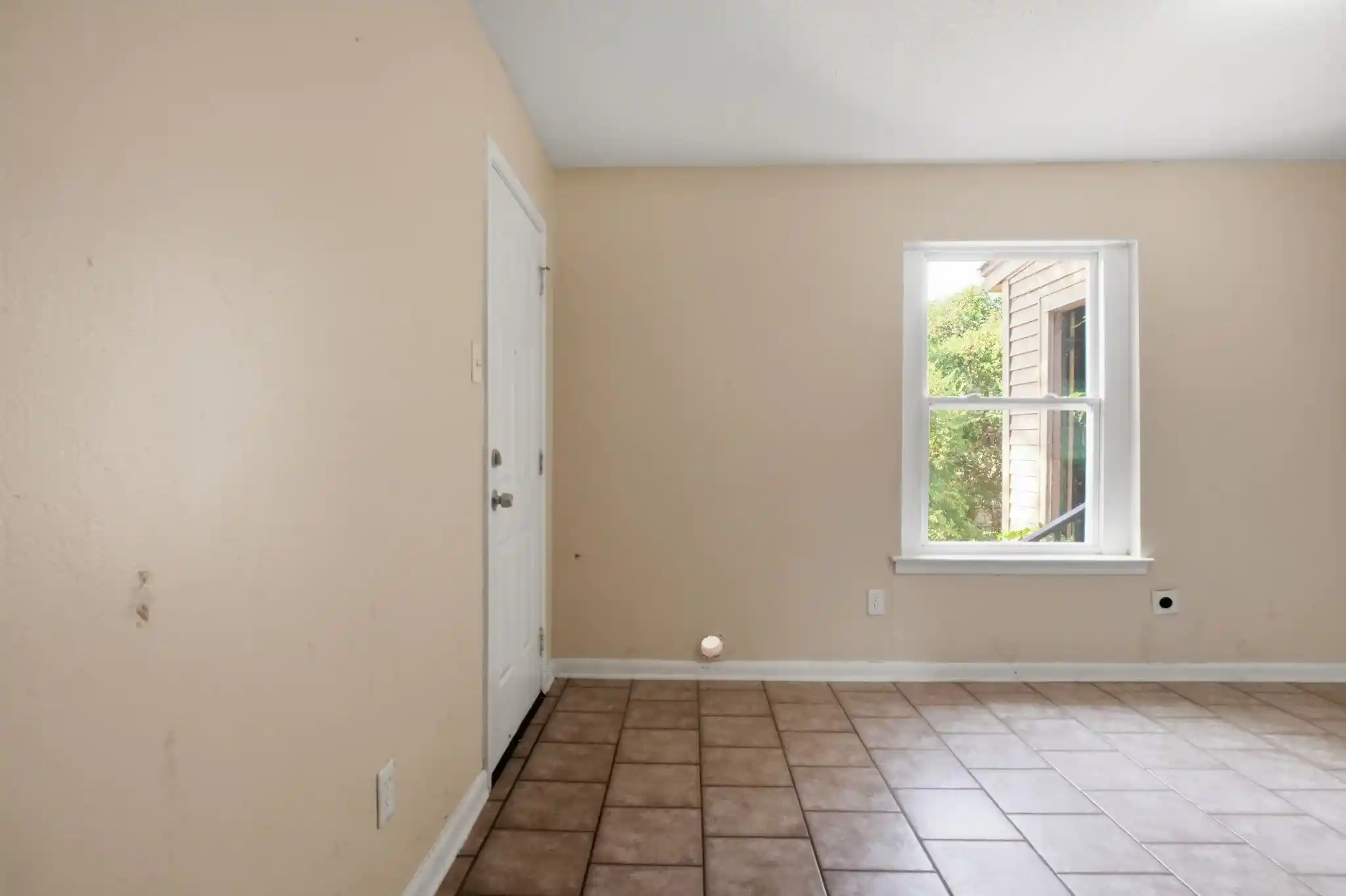 Photo 4 of Sale Pending at 2531 Lisa Ave, Memphis, TN 38127 | MLS# 10230255 | Listing updated on 2026-10-29