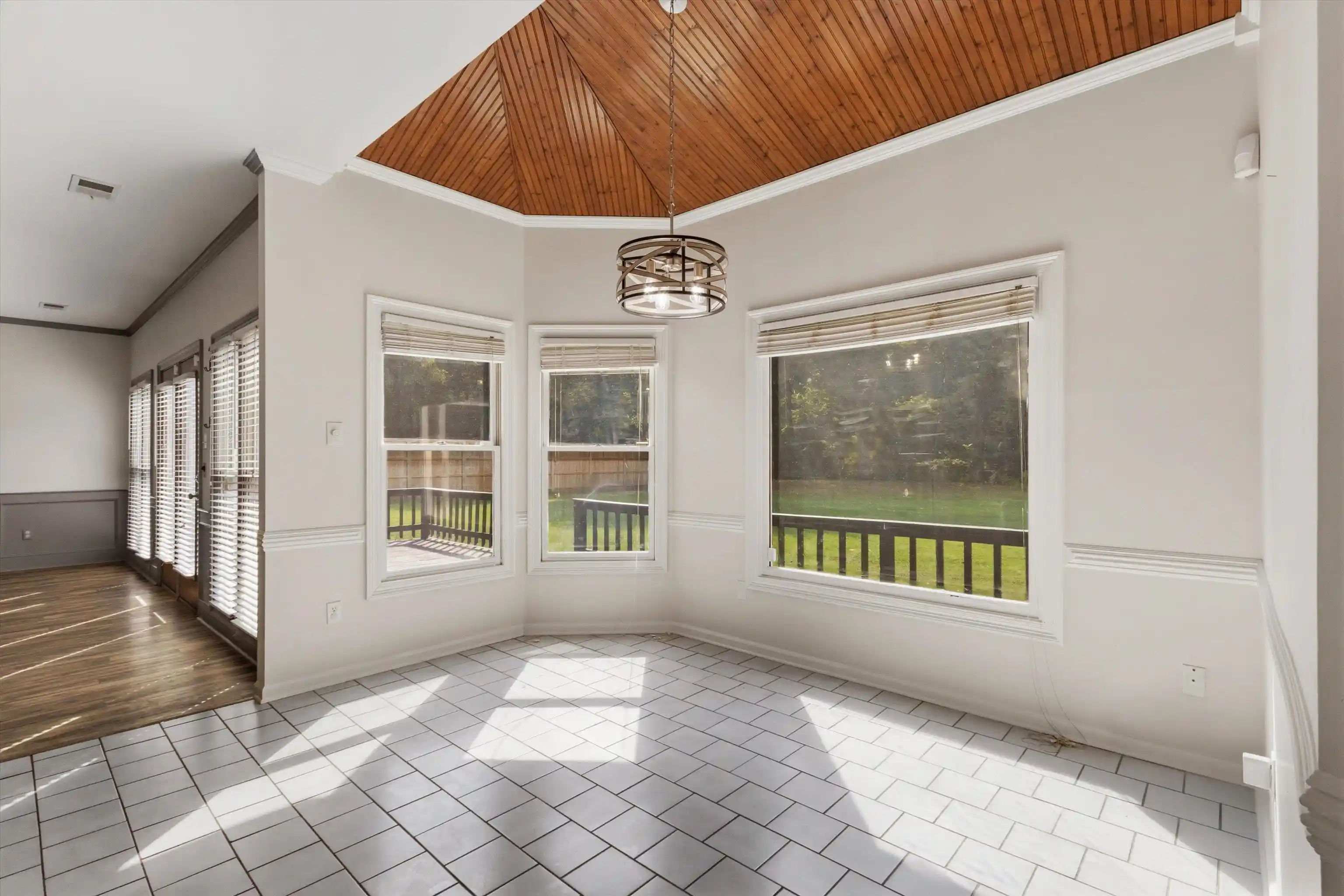 Photo 3 of Single family home for sale at 3851 Davies Manor Dr, Bartlett, TN 38133 | MLS# 10230267 | Listing updated on 2026-09-14