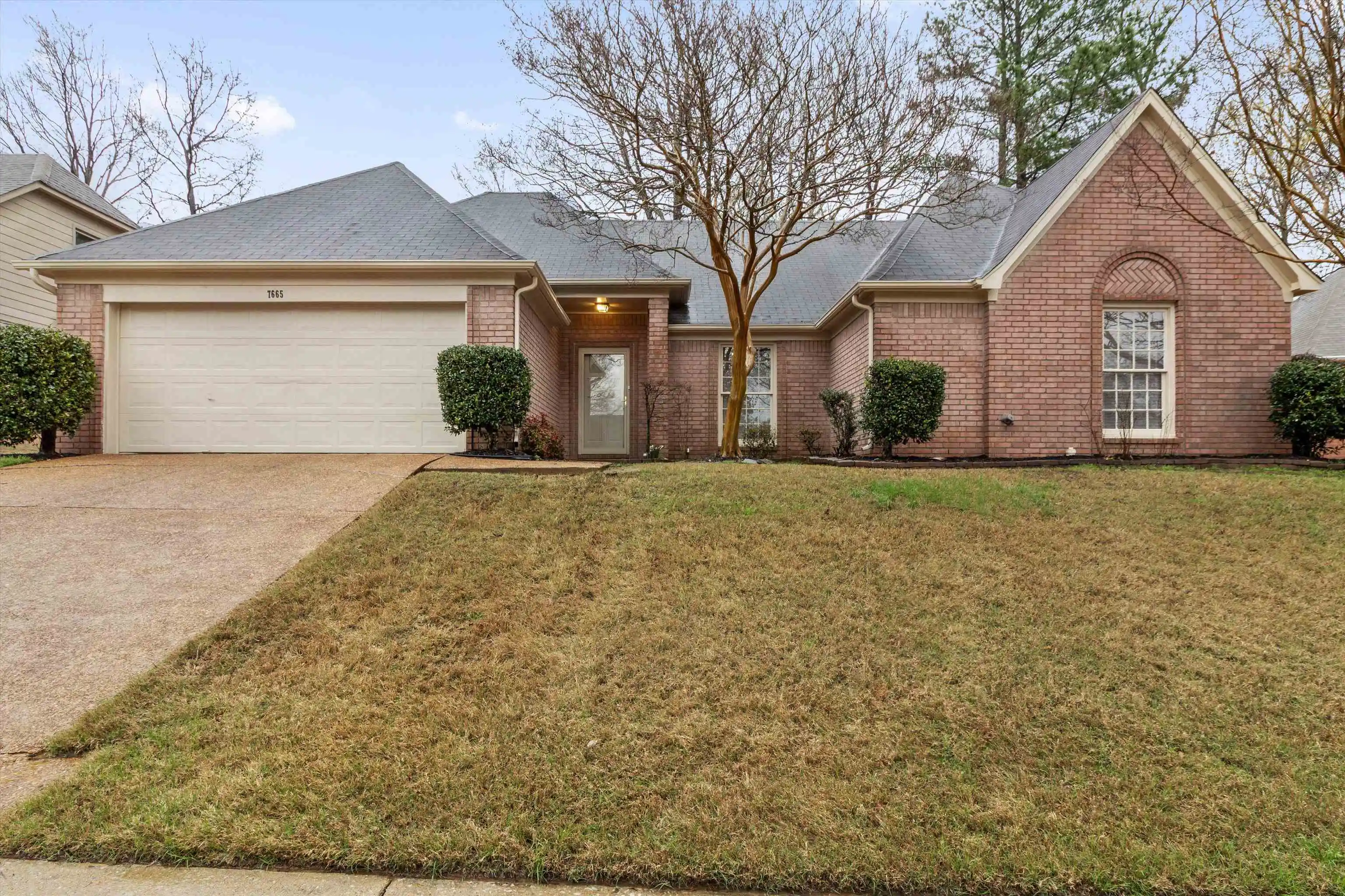 Photo 1 of Sale Pending at 7665 Dexter Run Cir, Cordova, TN 38016 | MLS# 10230283 | Listing updated on 2026-10-19