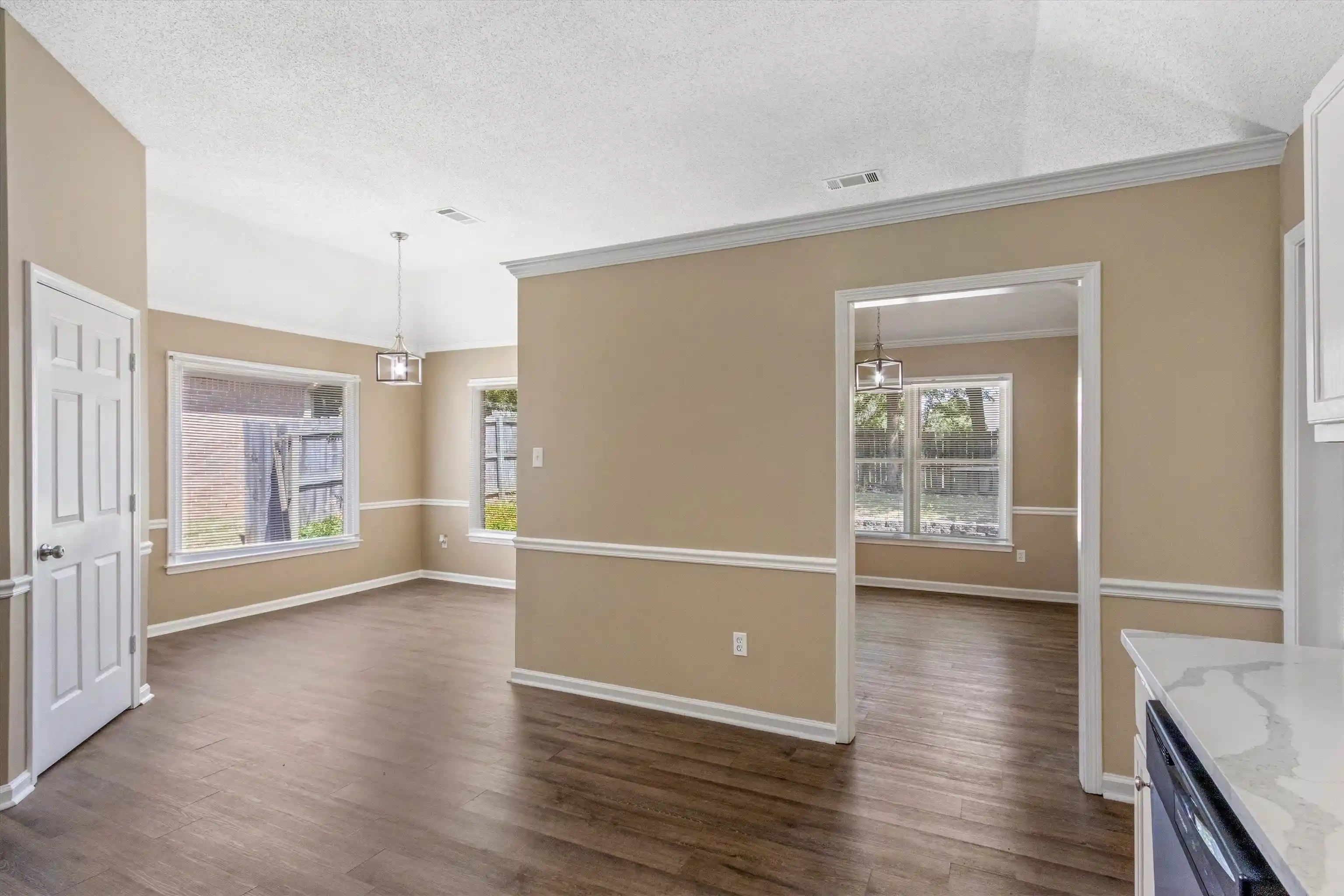 Photo 3 of Sale Pending at 7665 Dexter Run Cir, Cordova, TN 38016 | MLS# 10230283 | Listing updated on 2026-10-19