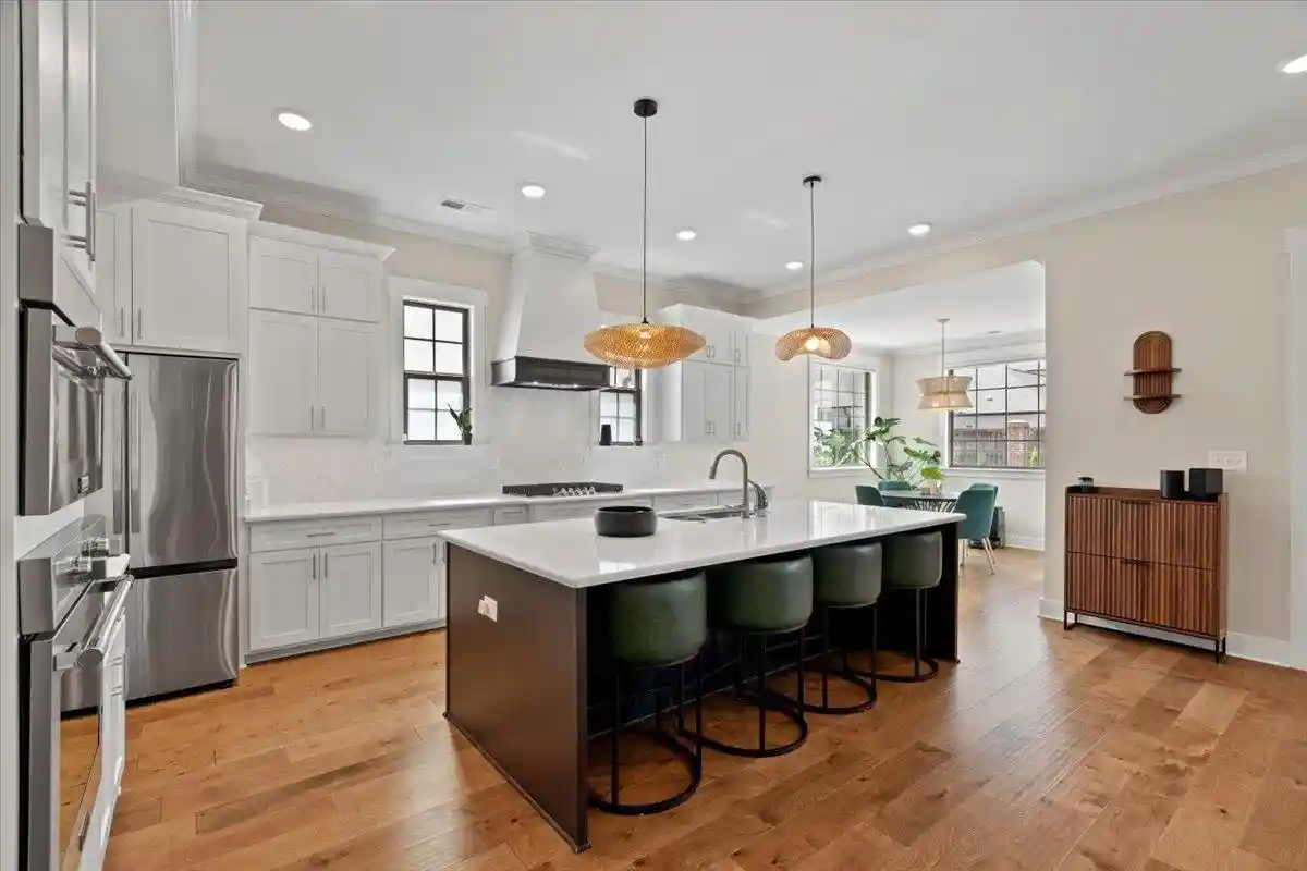 Photo 2 of Single family home for sale at 1121 Park Green Cv, Memphis, TN 38119 | MLS# 10230292 | Listing updated on 2026-09-11