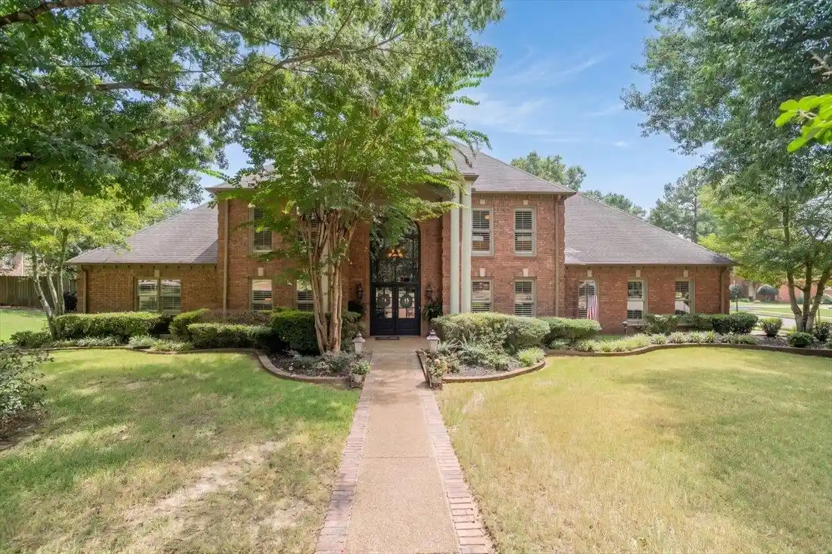 Photo 1 of Single family home for sale at 815 Polo Run Dr, Collierville, TN 38017 | MLS# 10230293 | Listing updated on 2026-09-14