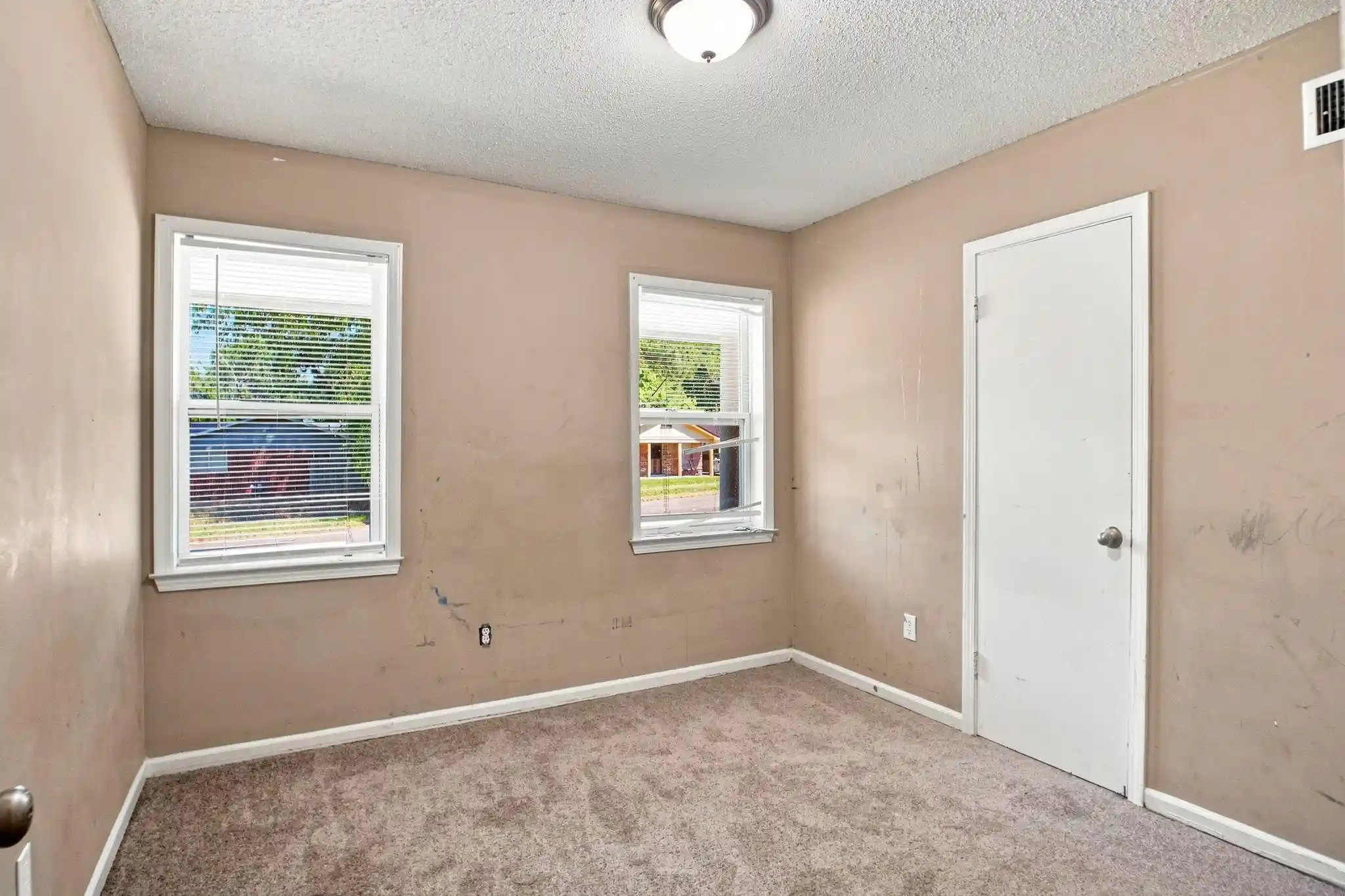 Photo 2 of Single family home for sale at 2755 Dalewood Ave, Memphis, TN 38127 | MLS# 10230294 | Listing updated on 2026-10-29