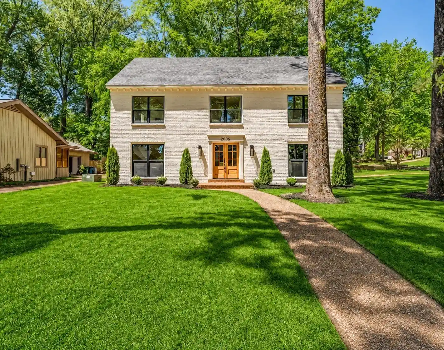 Photo 1 of Single family home for sale at 2005 Allen Ct, Germantown, TN 38139 | MLS# 10230310 | Listing updated on 2026-09-12