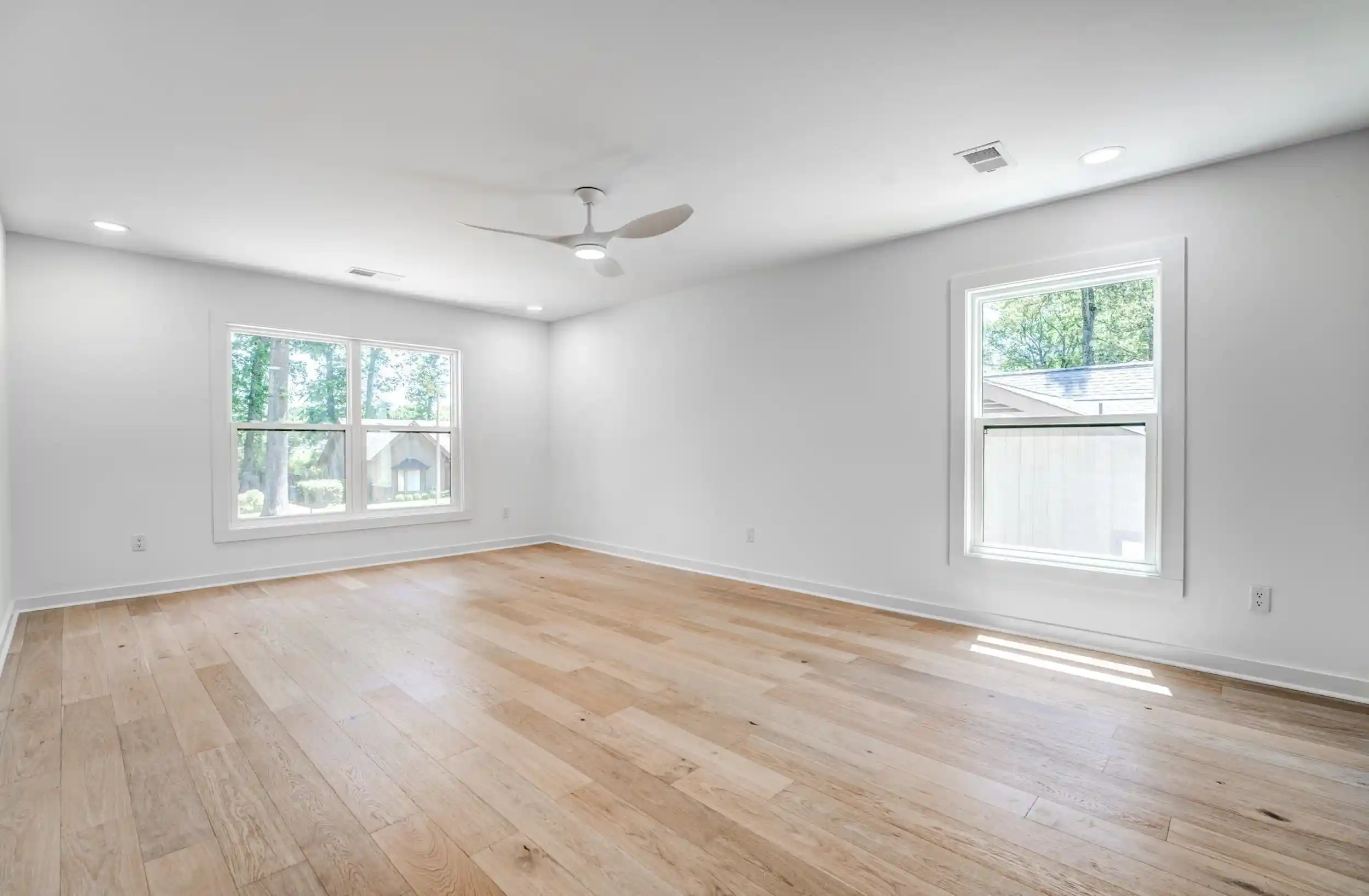 Photo 3 of Single family home for sale at 2005 Allen Ct, Germantown, TN 38139 | MLS# 10230310 | Listing updated on 2026-09-12