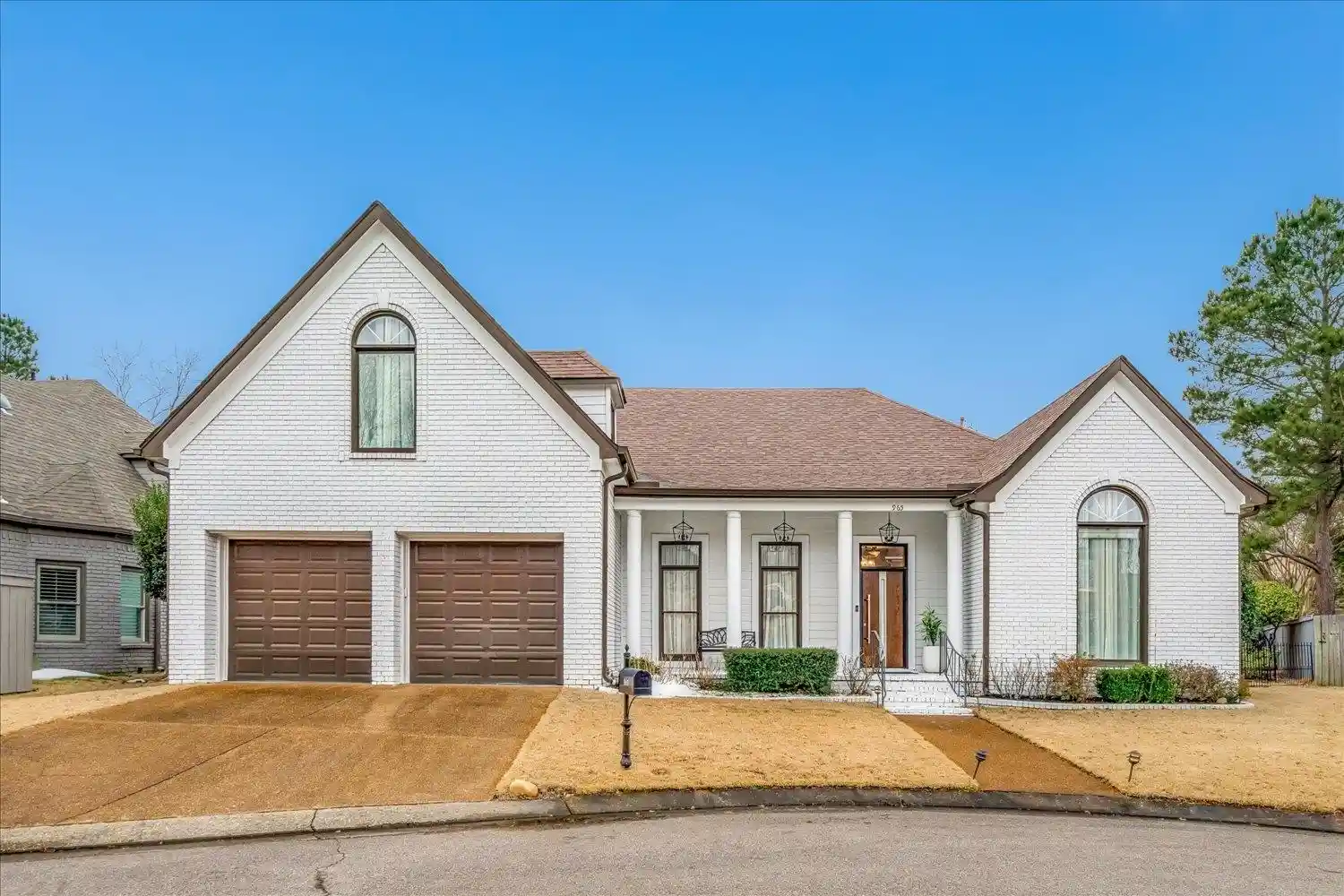 Photo 1 of Single family home for sale at 965 Village Oak Cv, Memphis, TN 38120 | MLS# 10230318 | Listing updated on 2026-09-19