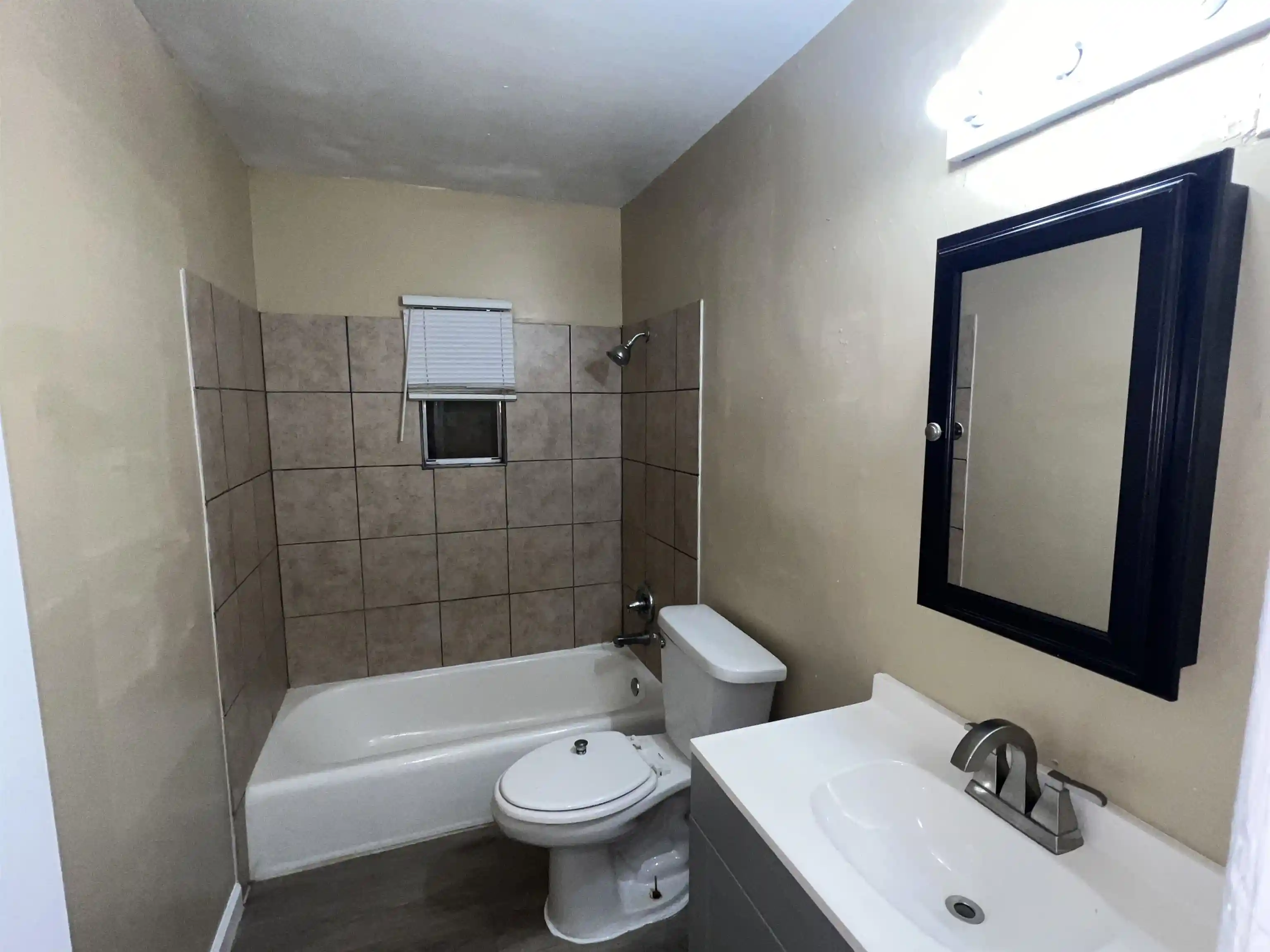Photo 4 of Single family home for sale at 1251 Holliday St, Memphis, TN 38122 | MLS# 10230325 | Listing updated on 2026-09-12