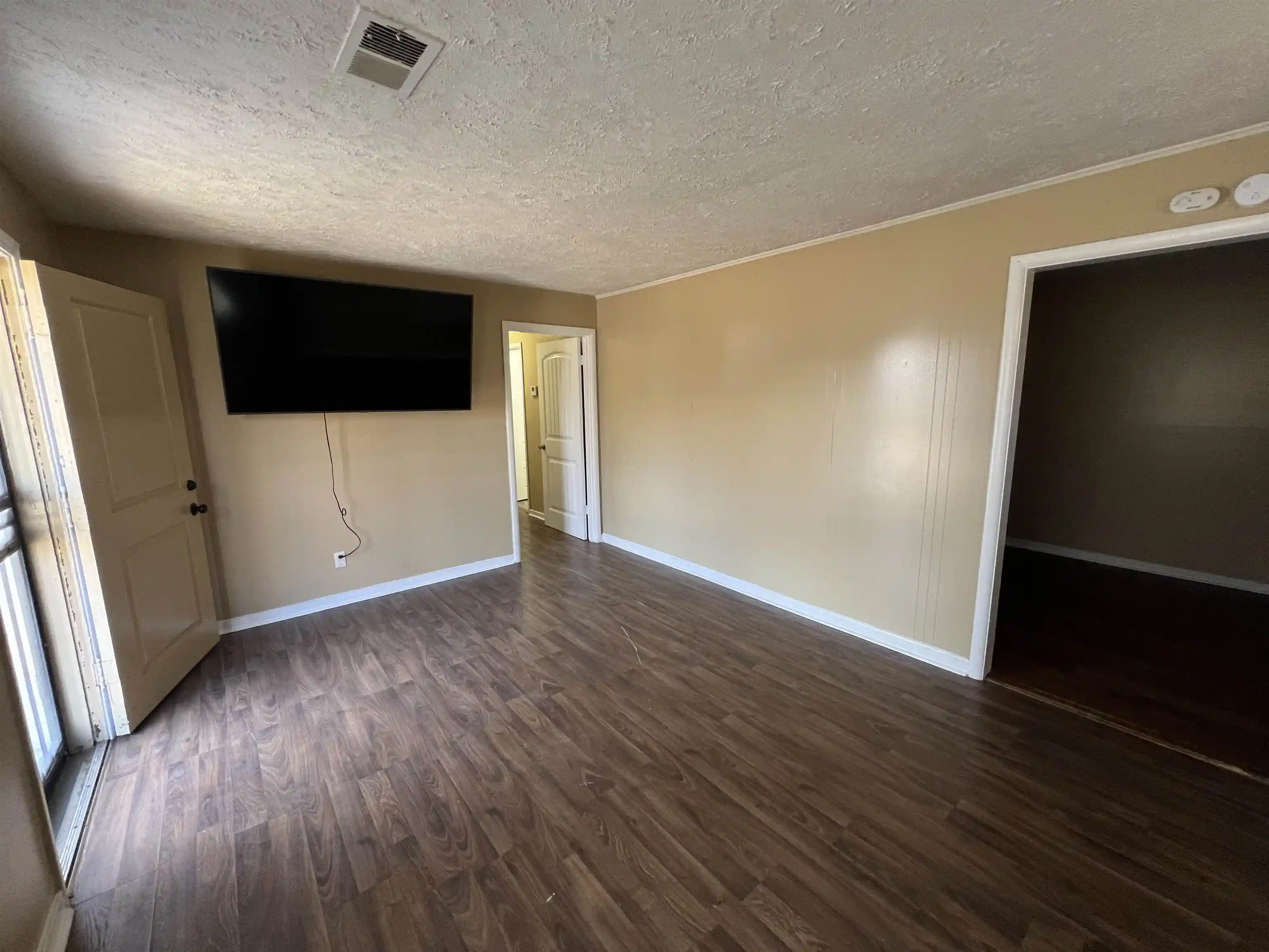 Photo 8 of Single family home for sale at 1251 Holliday St, Memphis, TN 38122 | MLS# 10230325 | Listing updated on 2026-09-12