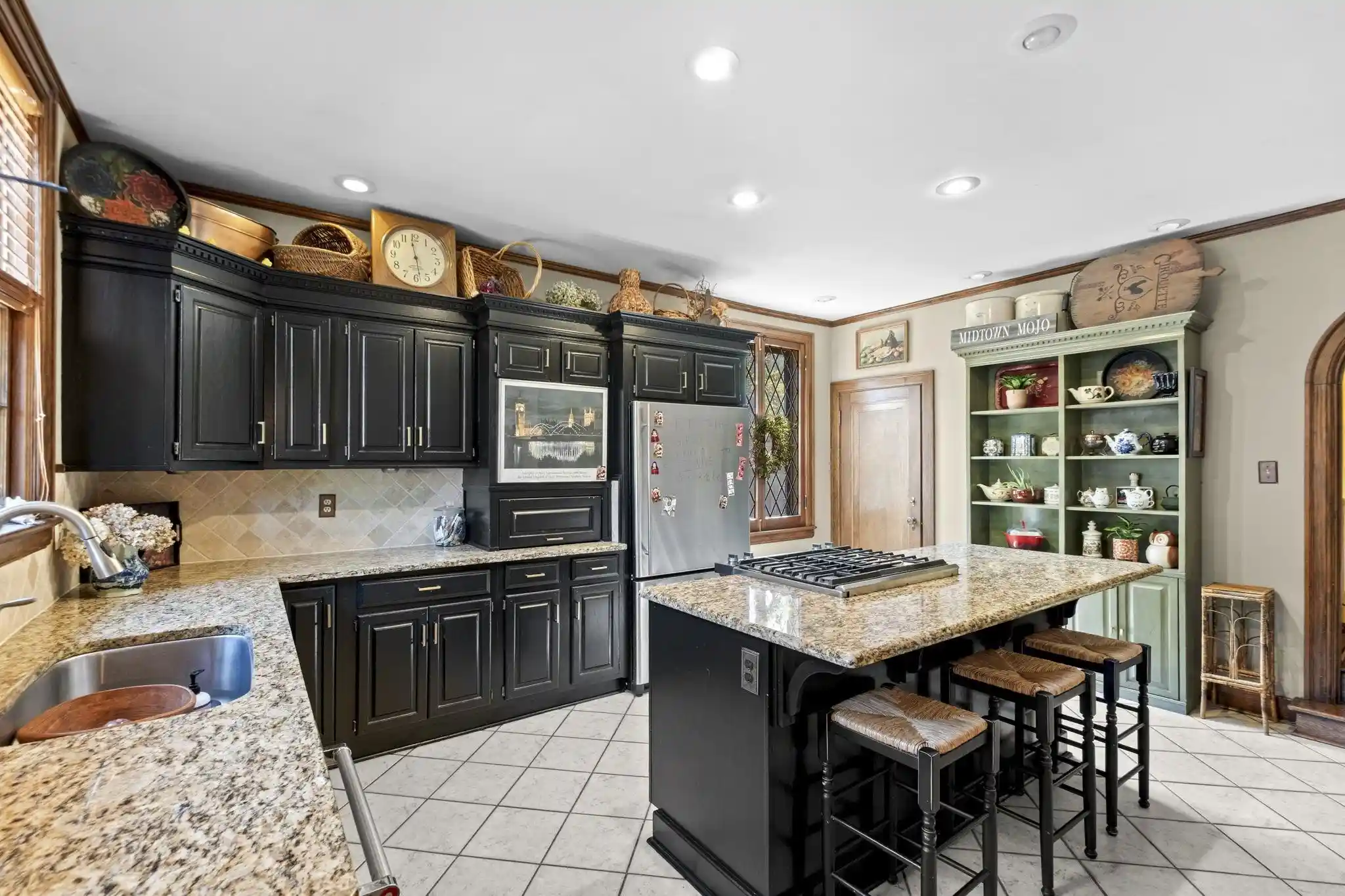 Photo 4 of Single family home for sale at 2288 Washington Ave, Memphis, TN 38104 | MLS# 10230326 | Listing updated on 2026-10-07