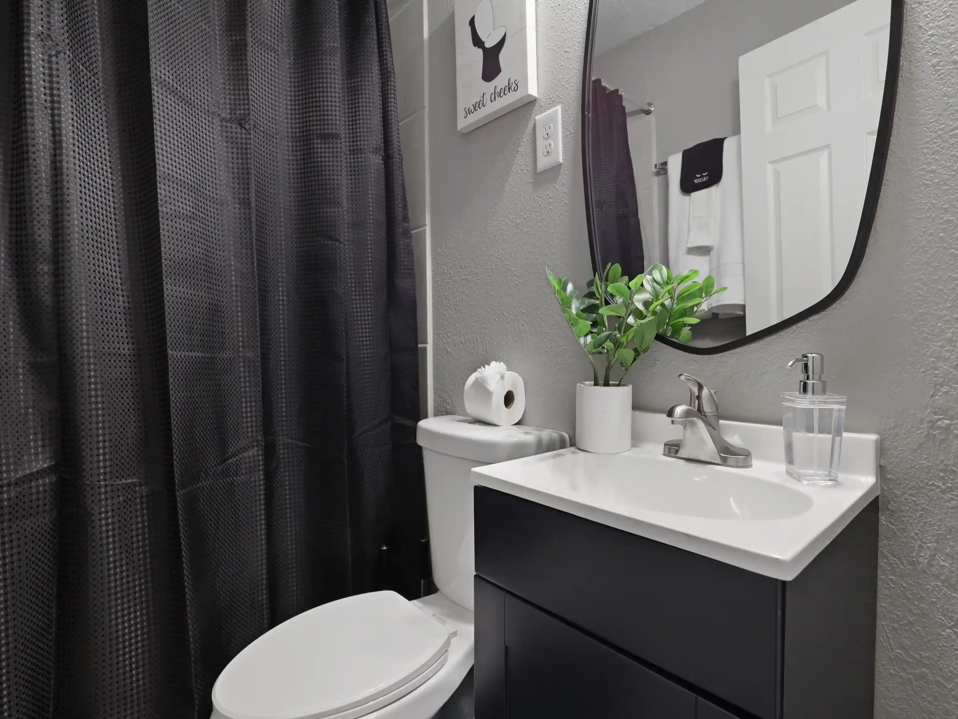 Photo 3 of House for sale at 69 Eastview Dr, Memphis, TN 38111 | MLS# 10230333 | Listing updated on 2026-09-12