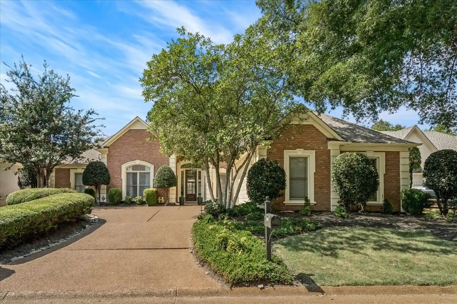 Photo 1 of Single family home for sale at 3195 N Avenel Cv, Memphis, TN 38125 | MLS# 10230337 | Listing updated on 2026-09-12