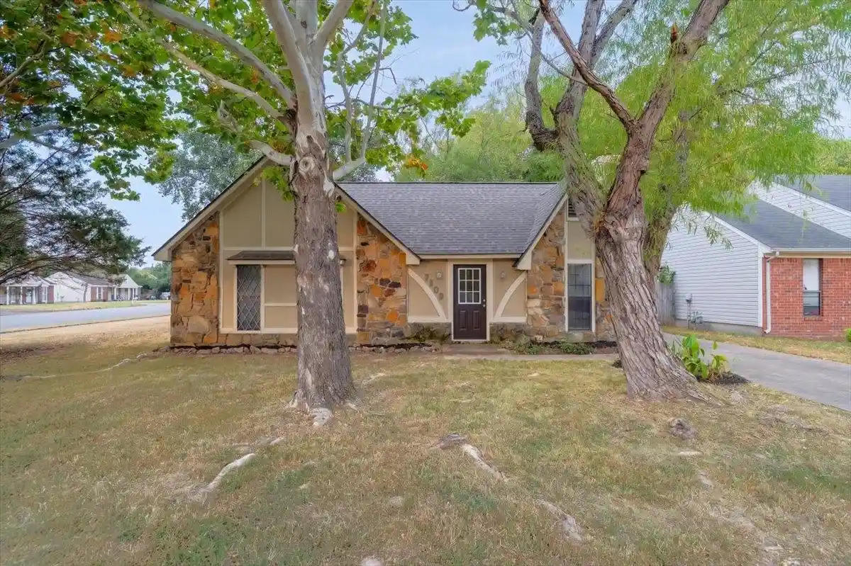Photo 1 of Single family home for sale at 7109 Tagen Dr, Memphis, TN 38133 | MLS# 10230340 | Listing updated on 2026-09-14