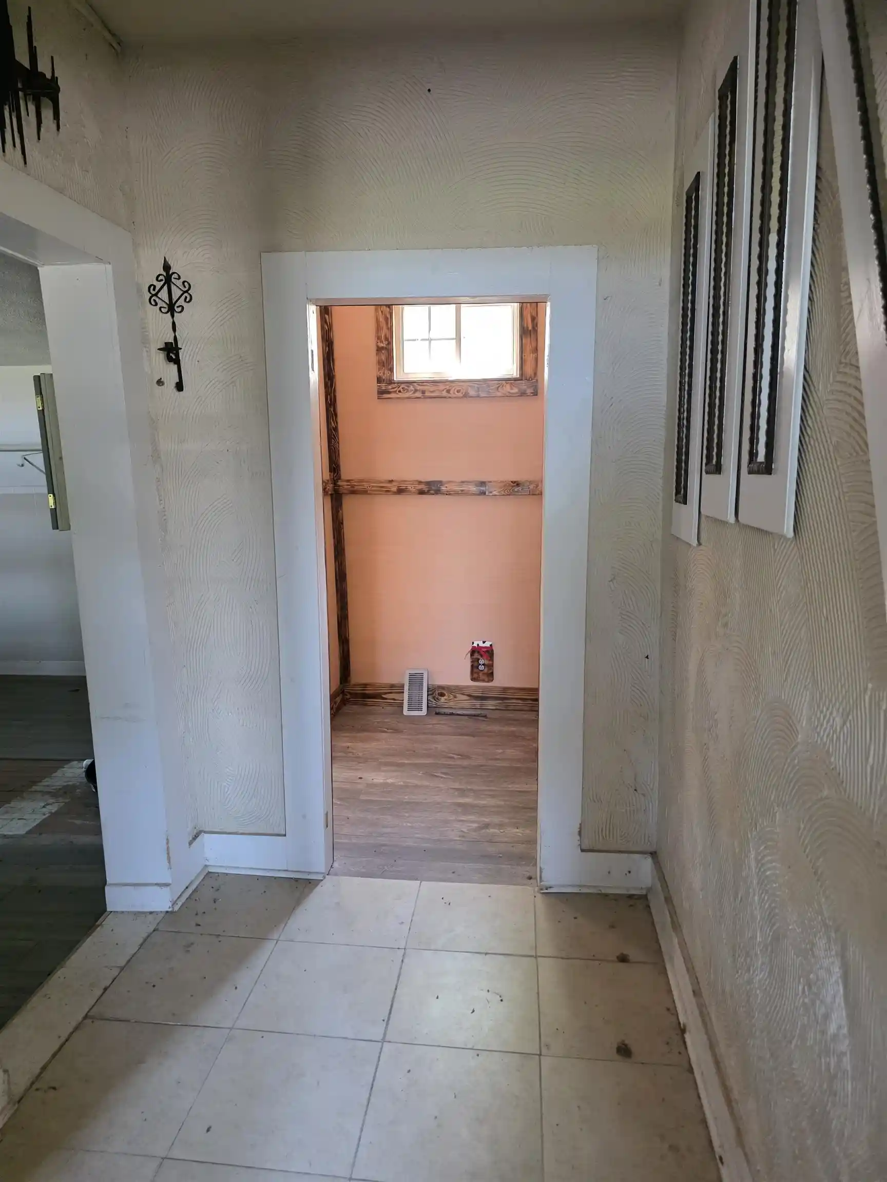 Photo 3 of Single family home for sale at 1102 Church St, Tiptonville, TN 38079 | MLS# 10230345 | Listing updated on 2026-09-17
