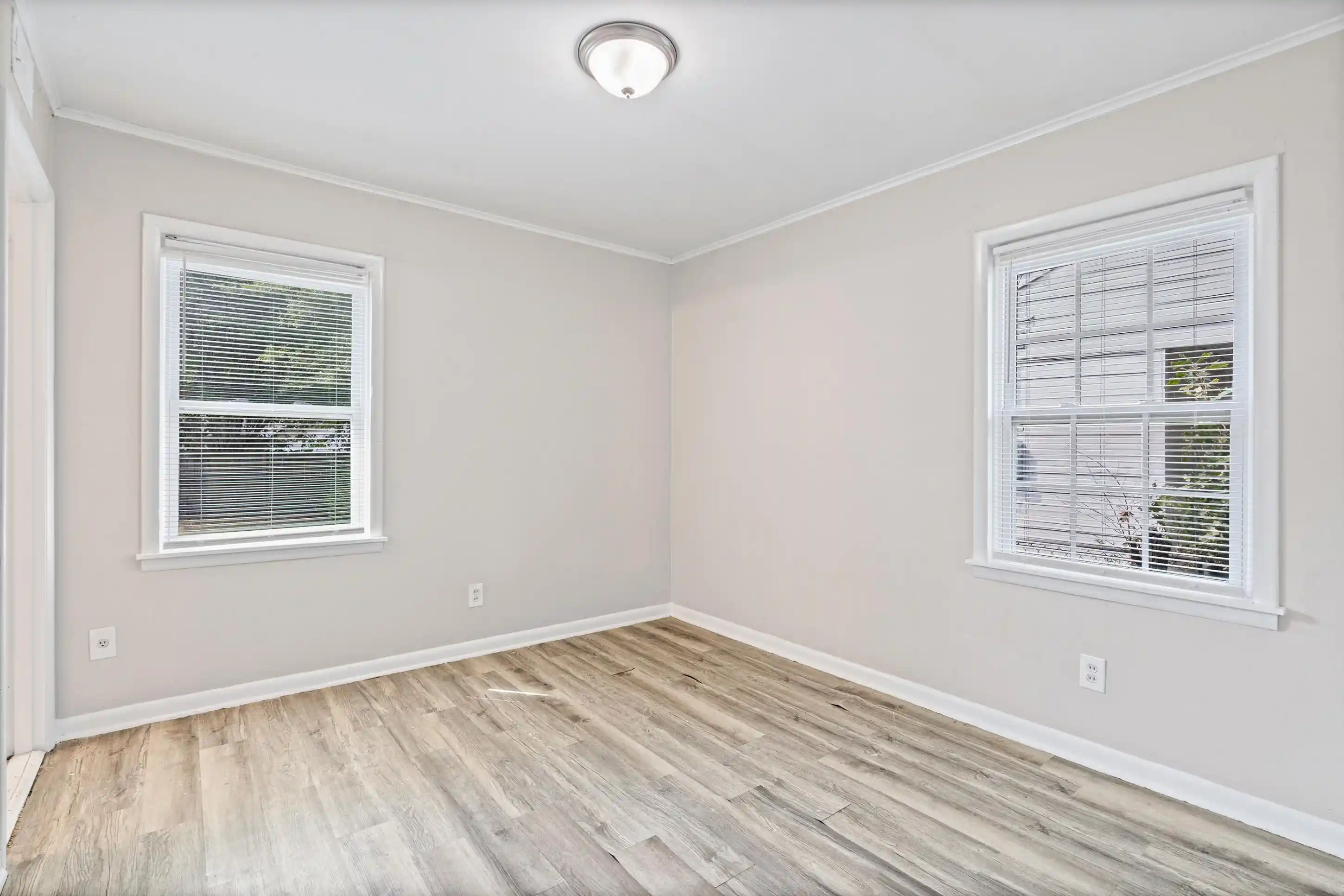 Photo 3 of Single family home for sale at 1755 Dorrie Ln, Memphis, TN 38117 | MLS# 10230356 | Listing updated on 2026-09-13
